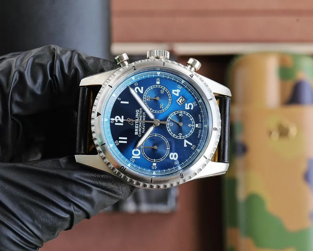 批 百年灵 Breitling 复仇者系列 手表 经典腕表款