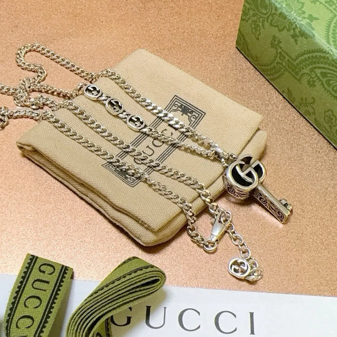 Gucci 链条包 单肩斜挎款