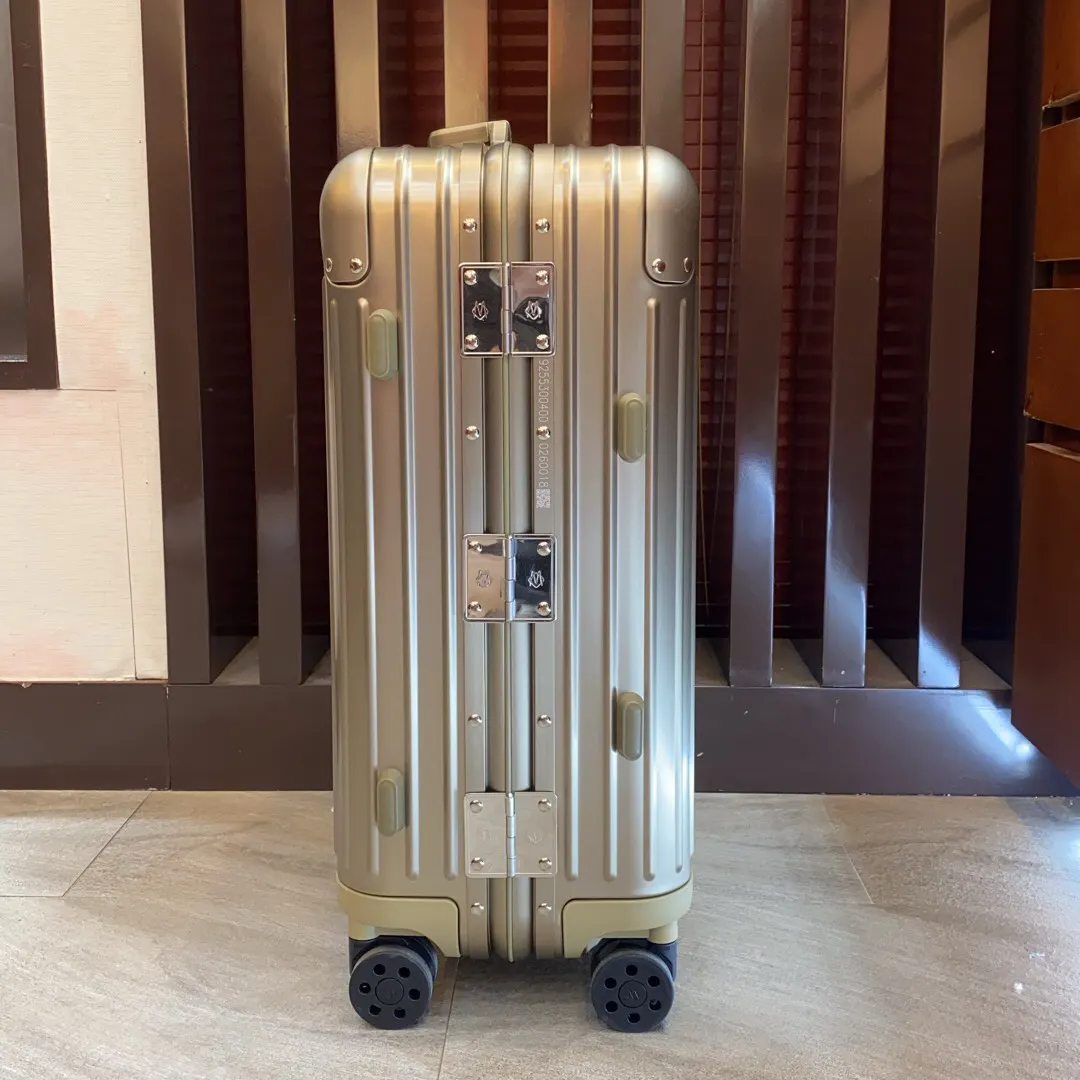 黑色 紅色 提花 各部件 零件logo一体成型 全部五金新模具 定制 行李箱 旅行拉杆款 輕便出行款