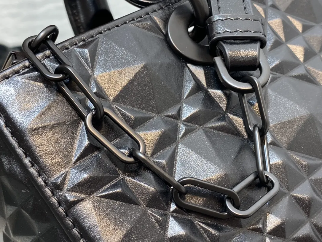 Dior 牛皮 进口 牛皮钻石横款戴妃包 全新D 手提包 通勤手提款