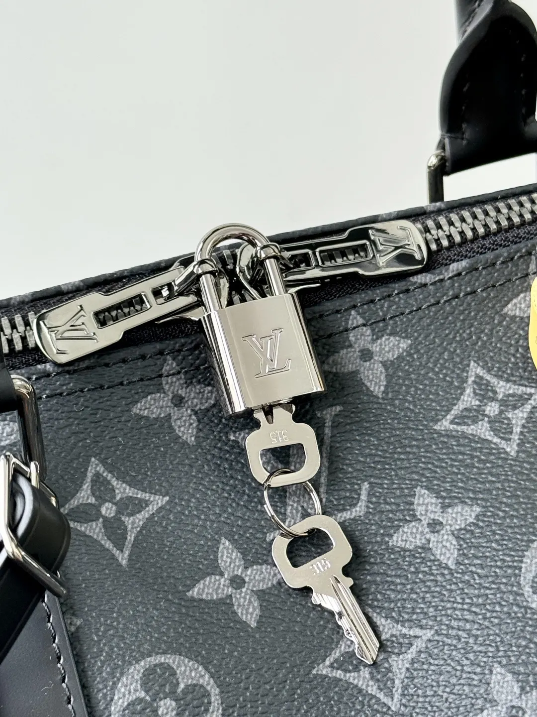 Keepall 旅行包 大容量旅行款