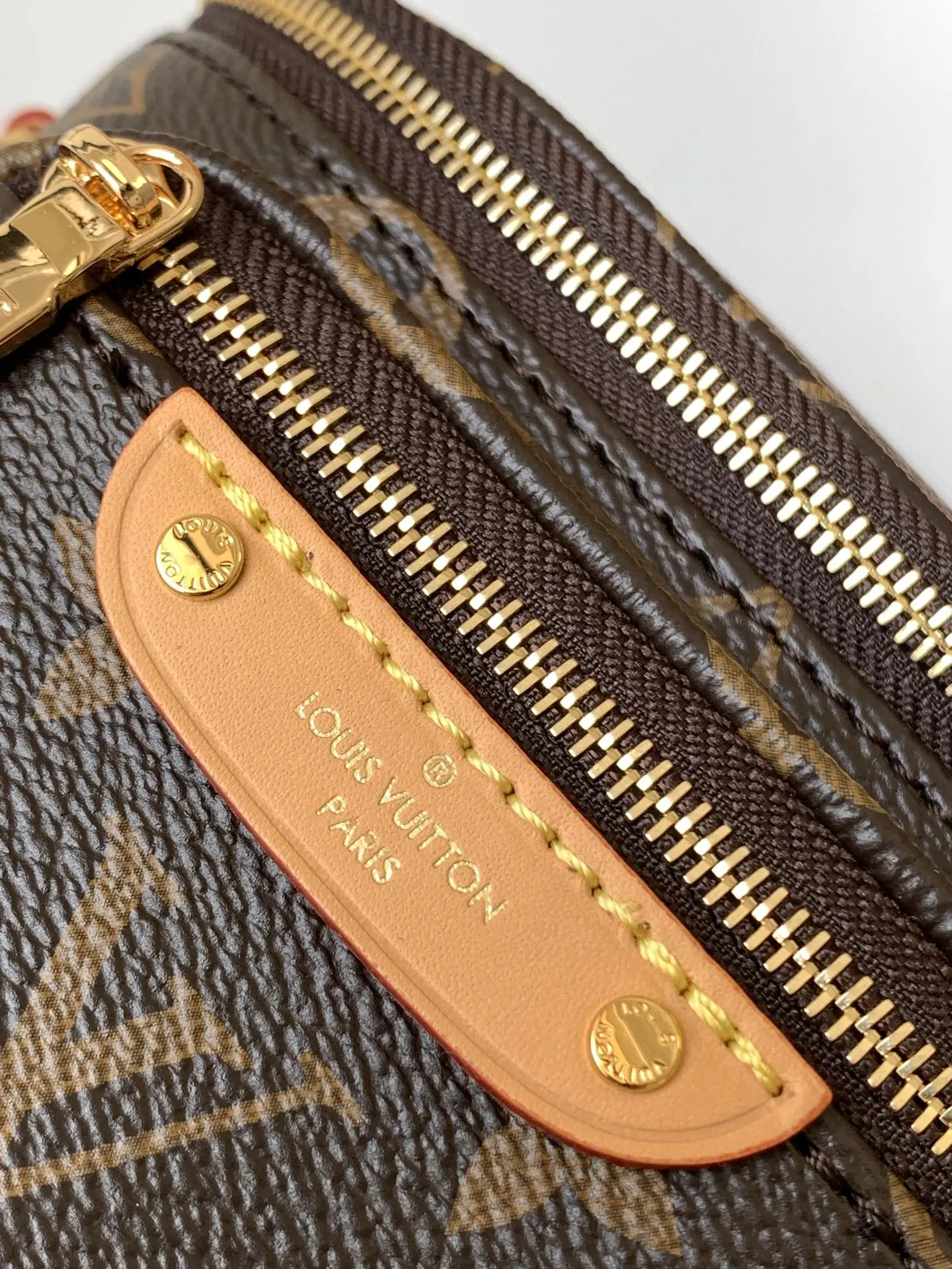 LV 黑色 米白 牛皮 链条包 精致链条款