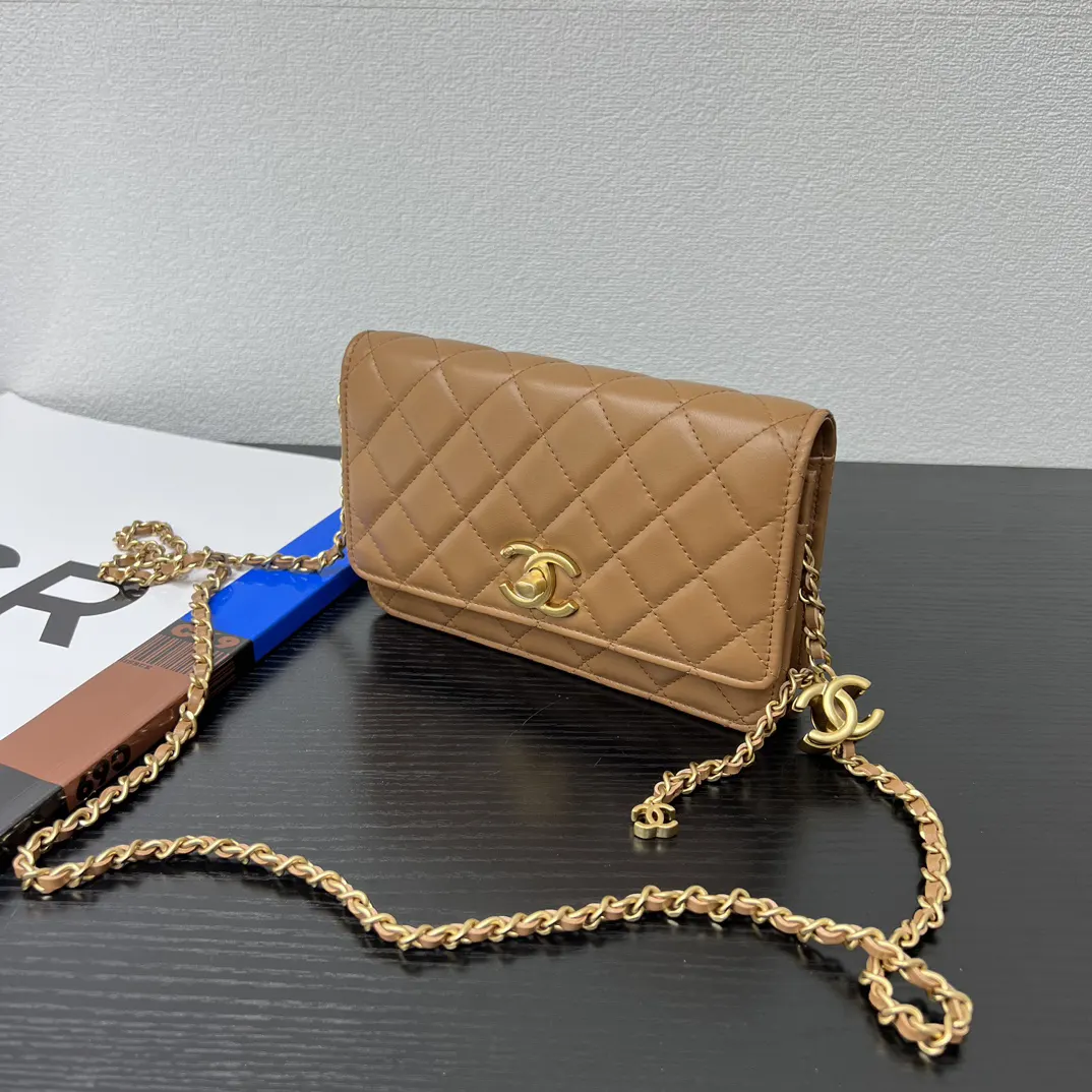 Chanel 小羊皮19 Bag鏈條包 單肩斜挎