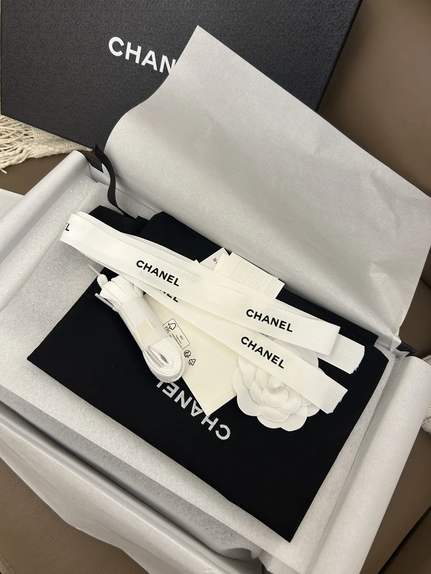 Chanel 羊皮休閒鞋