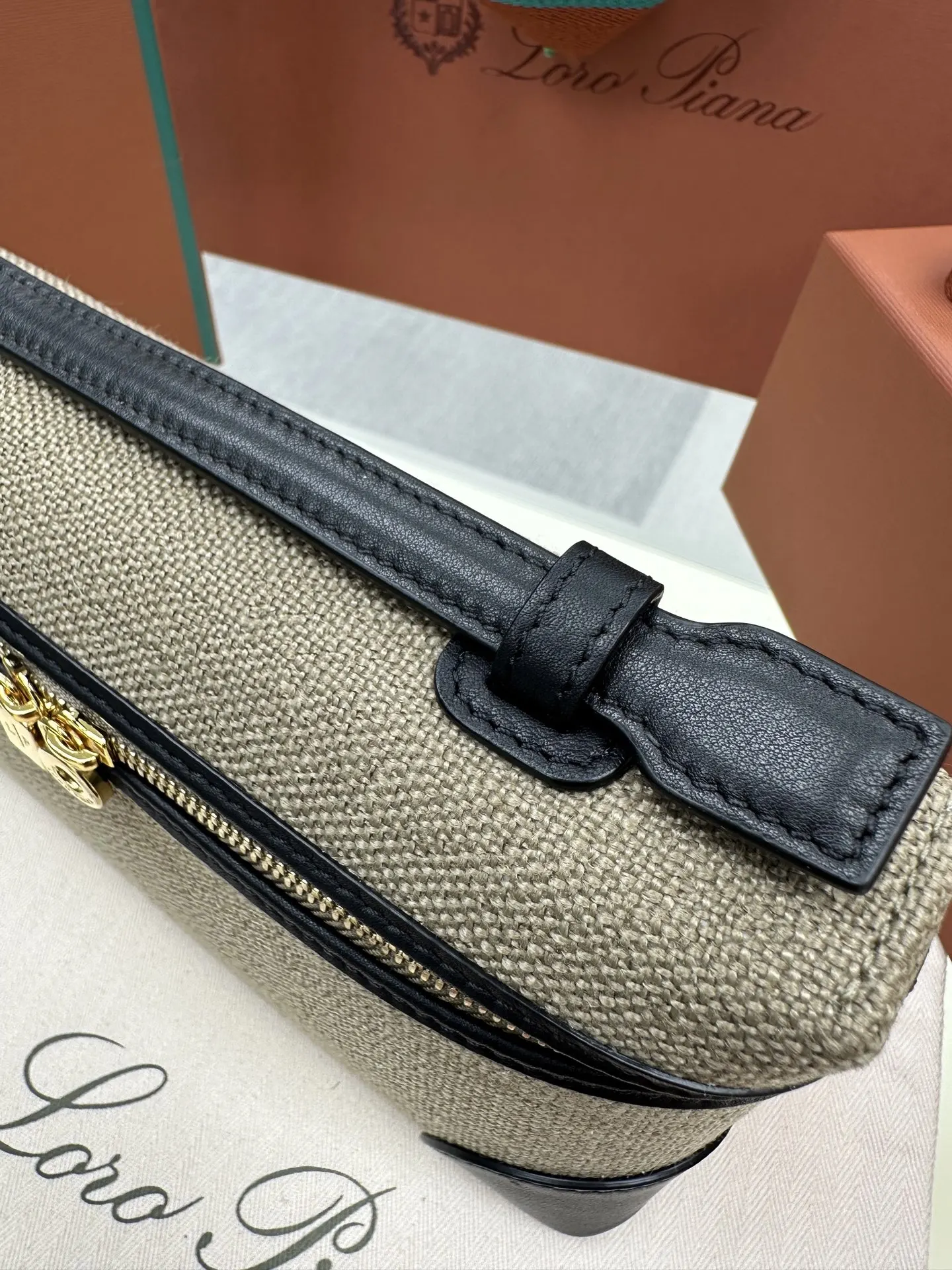 Crossbody Bag Lightweight Leather