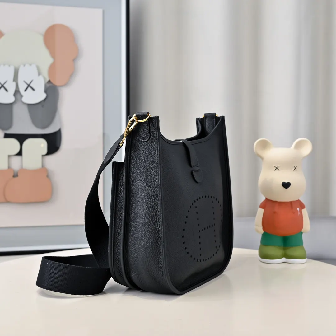 Hermès Evelyne 雙肩包 29cm 休閒通勤(數字3) Hermès Evelyne 雙肩包 29cm 休閒通勤(數字3)