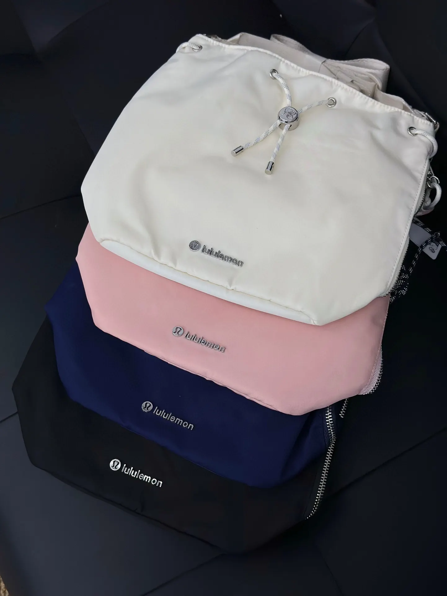 颜色合集图 本地 包邮 lululemon 水桶包 休闲水桶款
