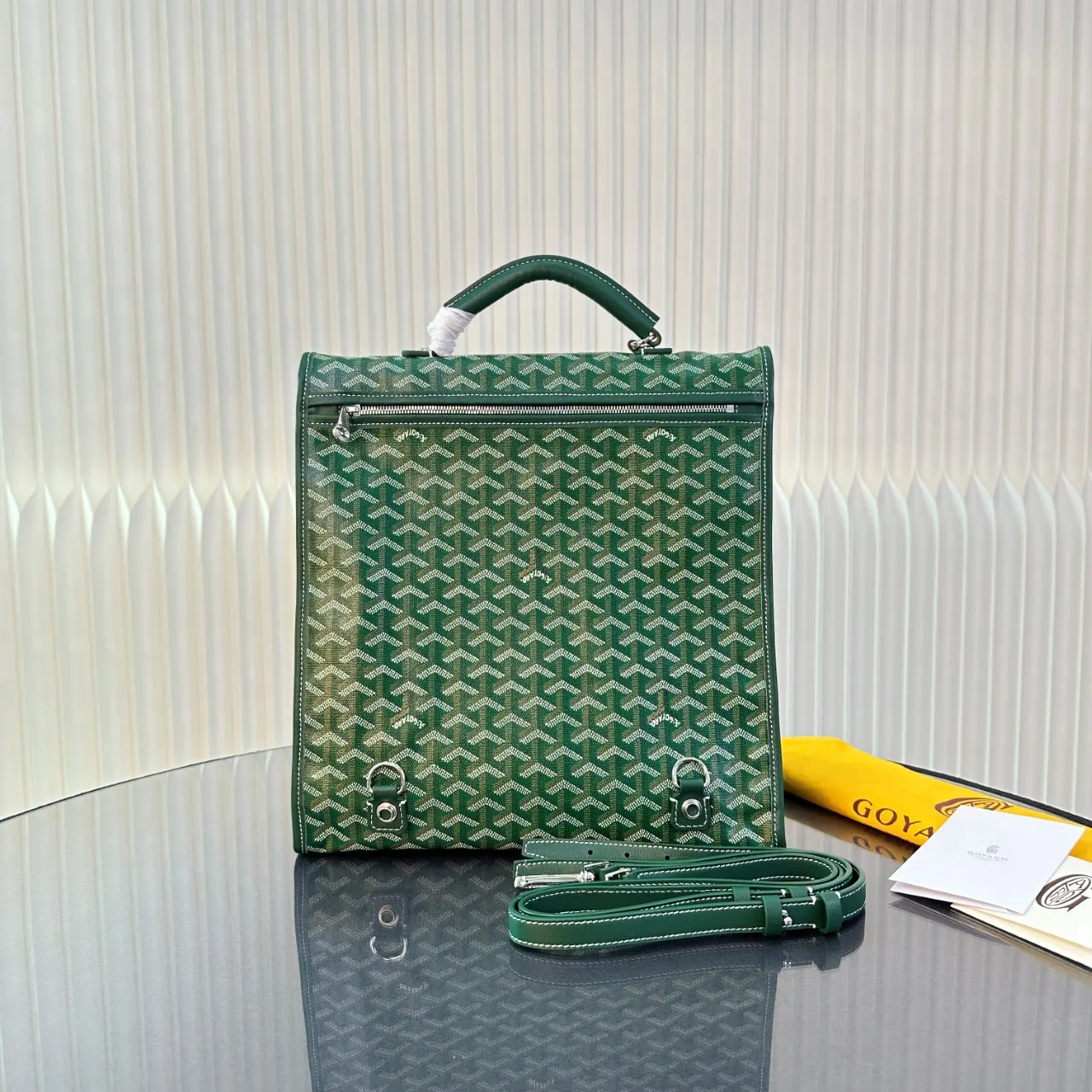 Goyard 外出旅行时请一定记得带上 Saint Léger 因 旅行包 大容量旅行款