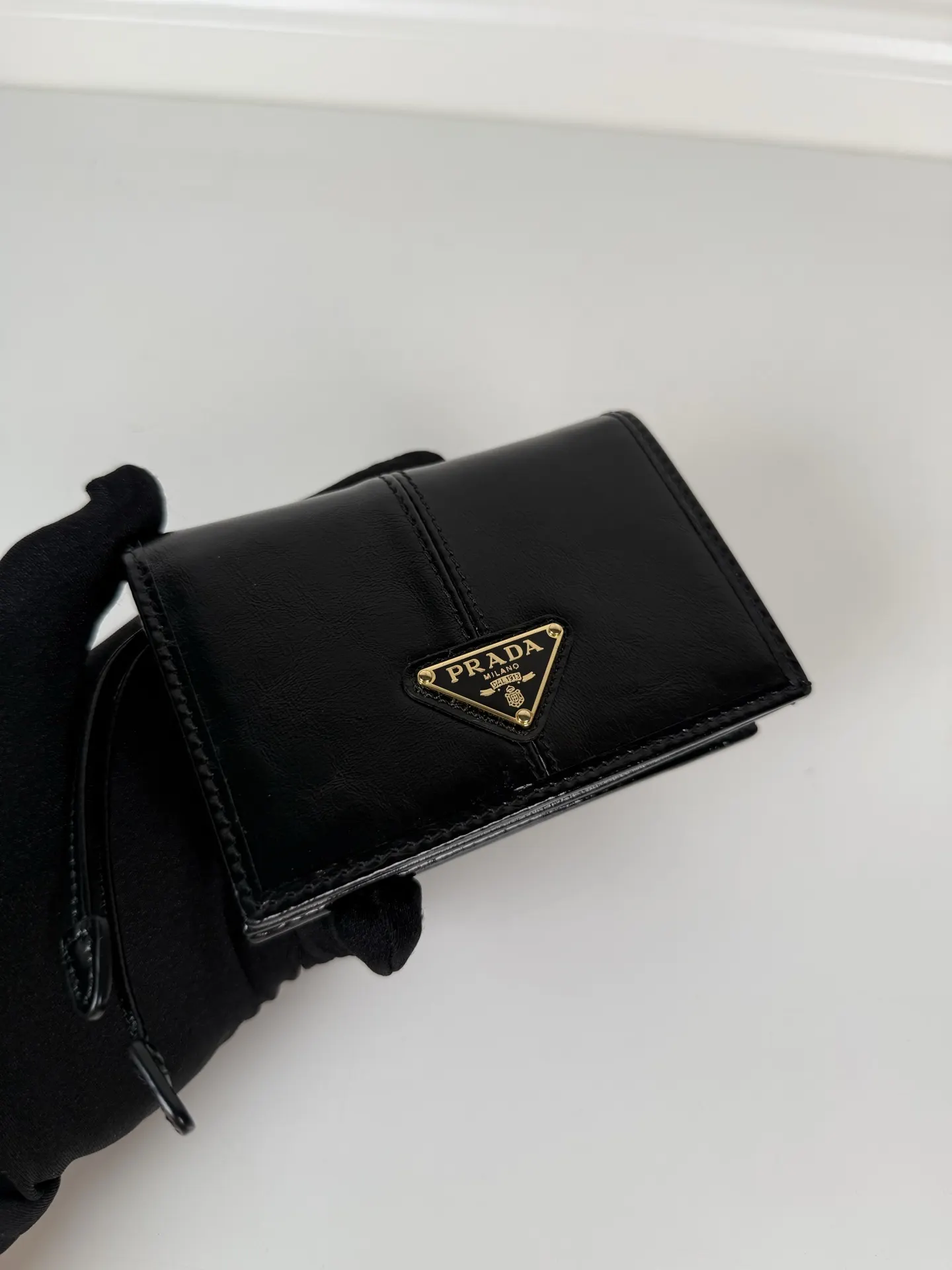 Prada 黑色 钱包