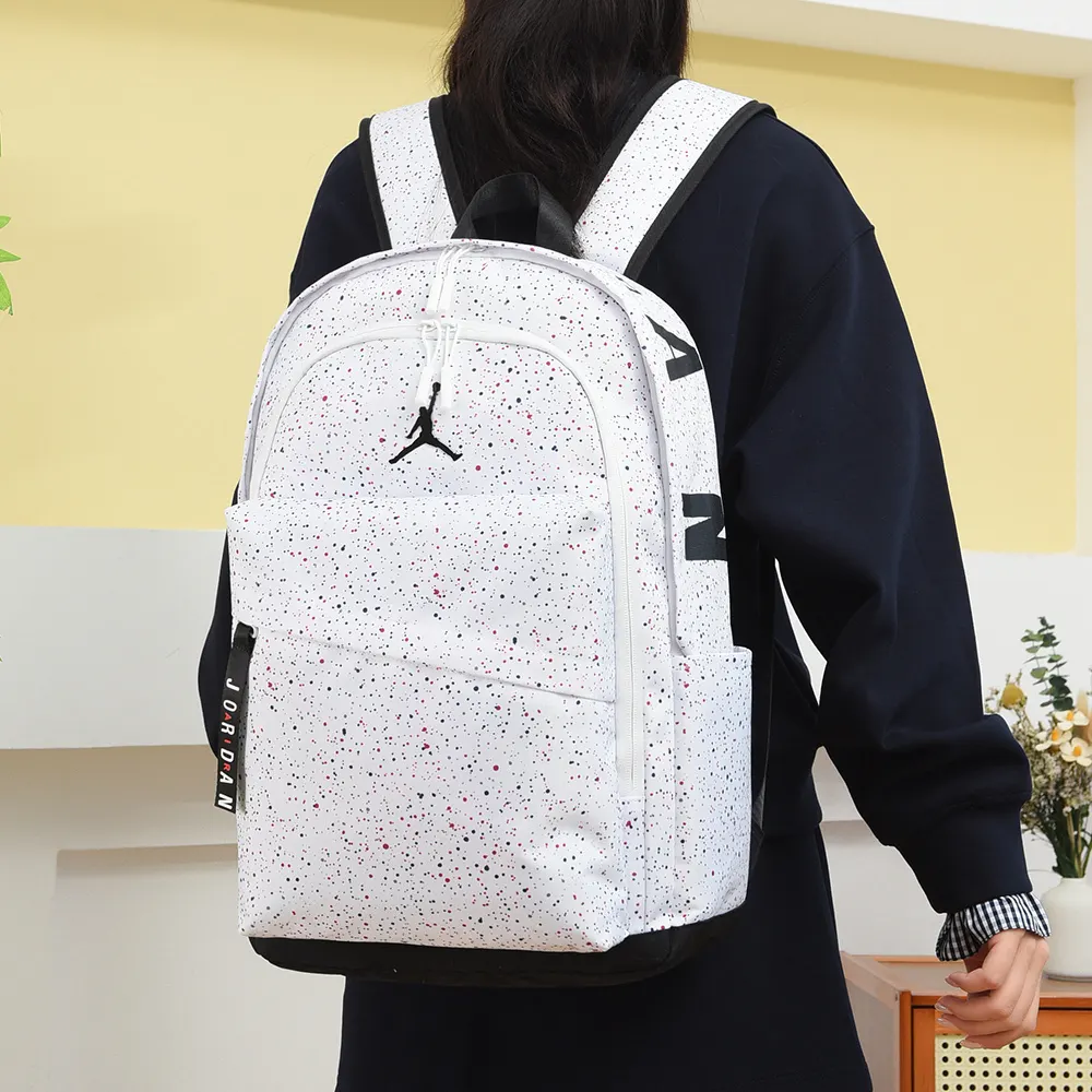 AIR JORDAN乔丹飞人 色多彩男女情 雙肩包 实用雙肩款