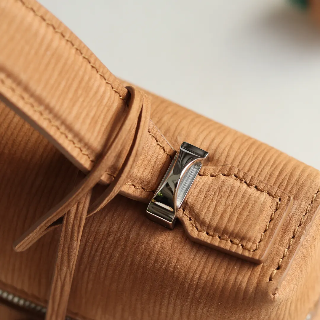 Brown Crossbody Bag Lightweight Leather