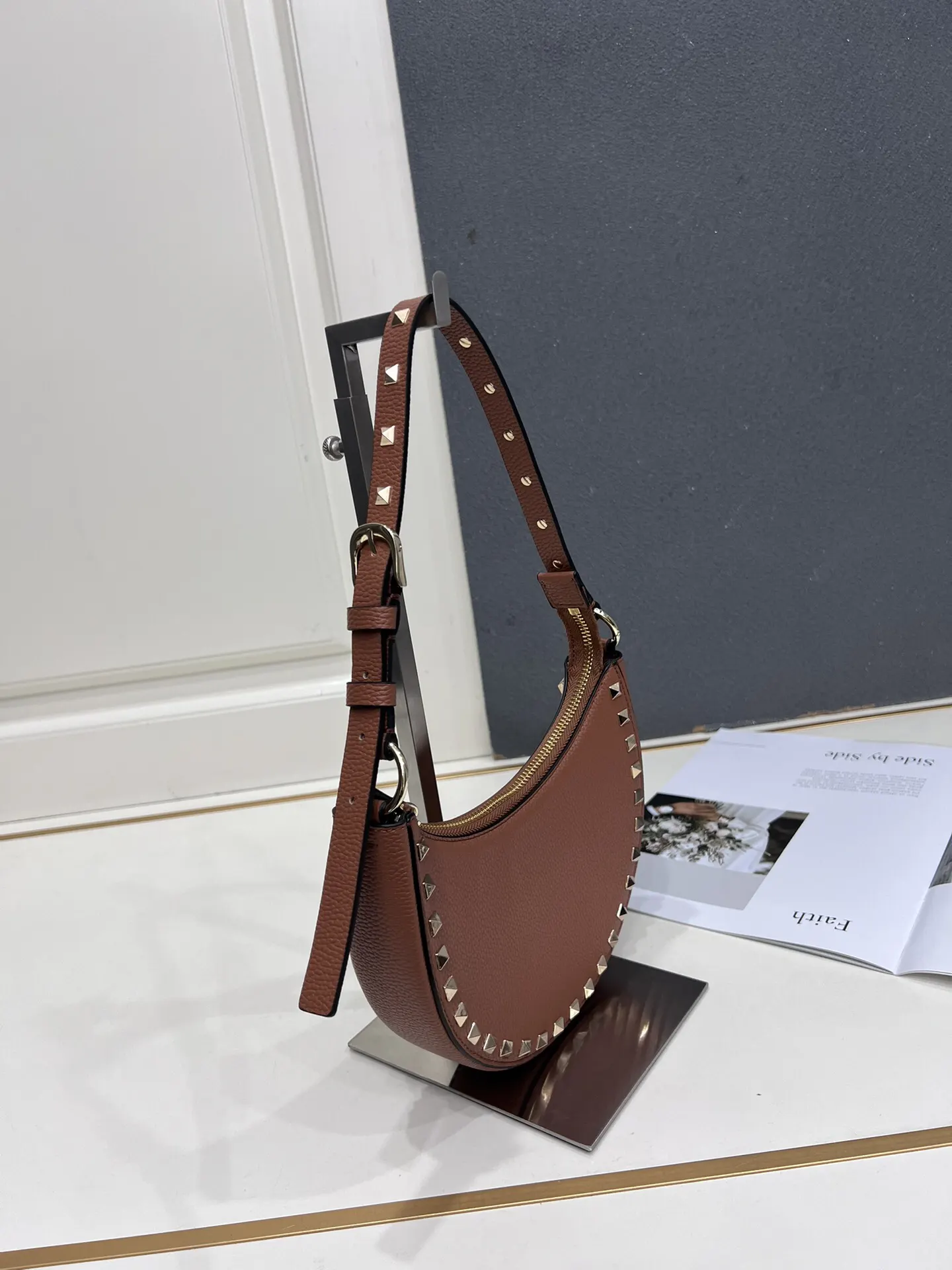 Hobo Shoulder Bag Vintage