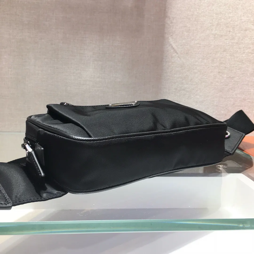尼龍 腰包 胸包 款經典的腰包采用标 休閒腰包款