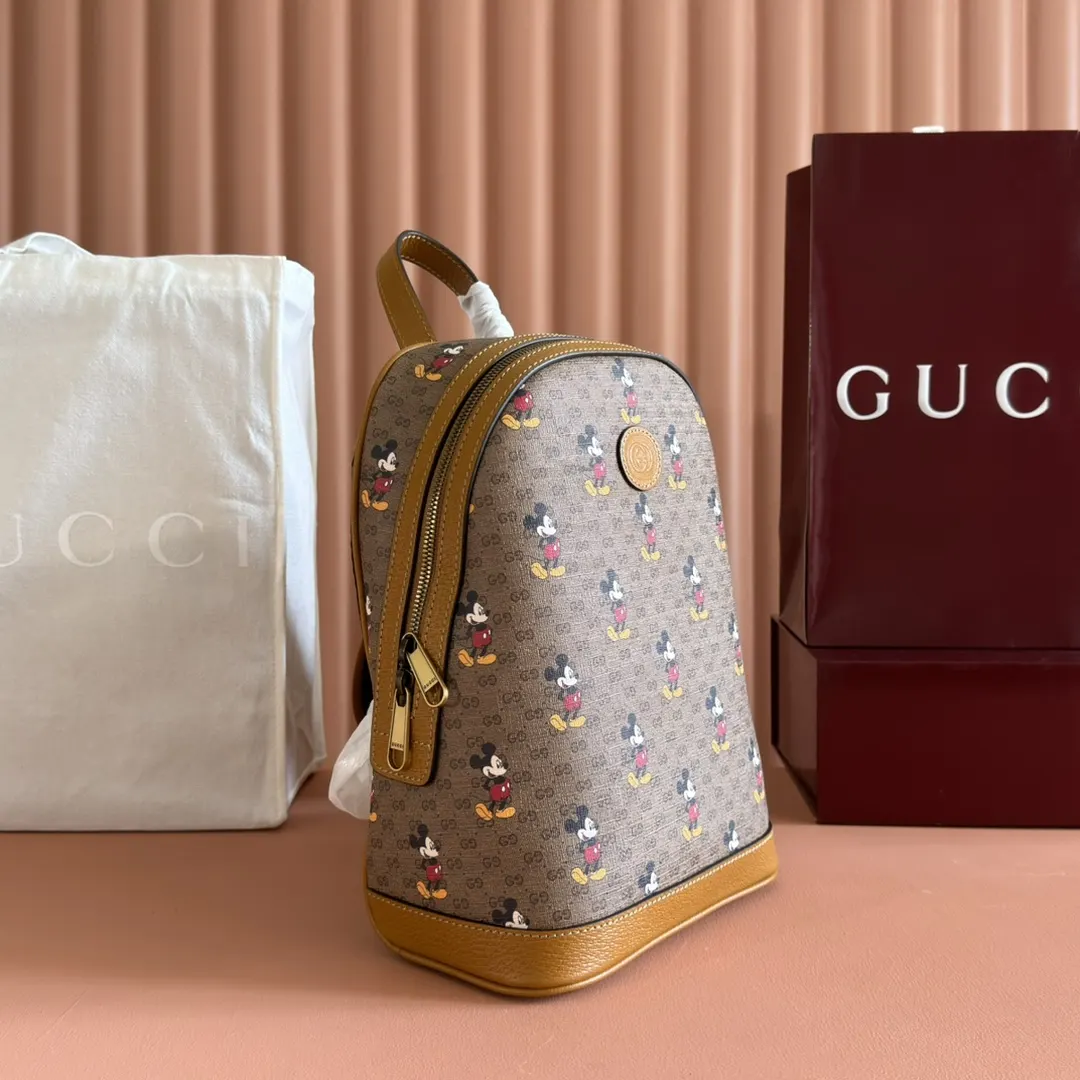Gucci Marmont 双肩包 实用双肩款