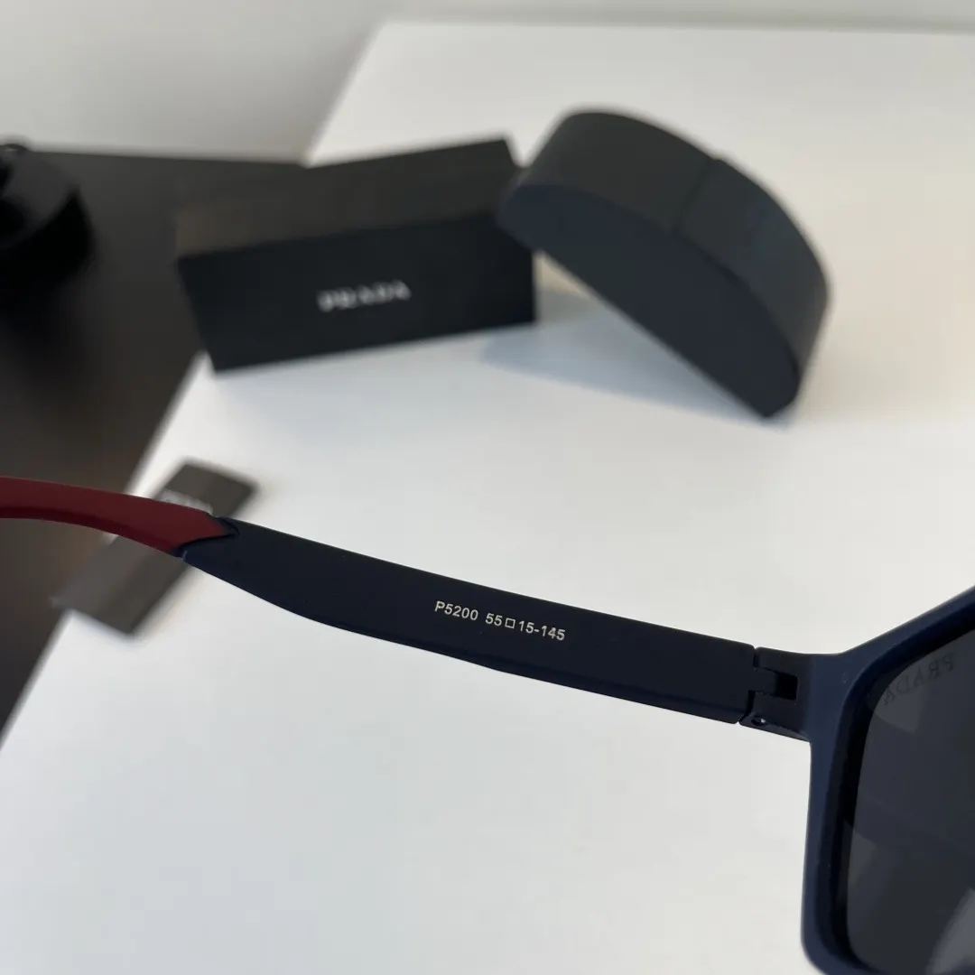 Prada 太阳眼镜 时尚遮阳 太阳镜