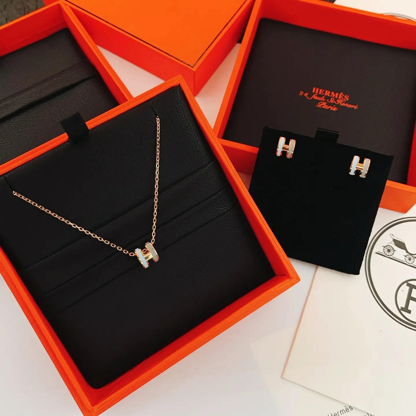 Hermes 玫瑰金 耳钉 小巧点缀款