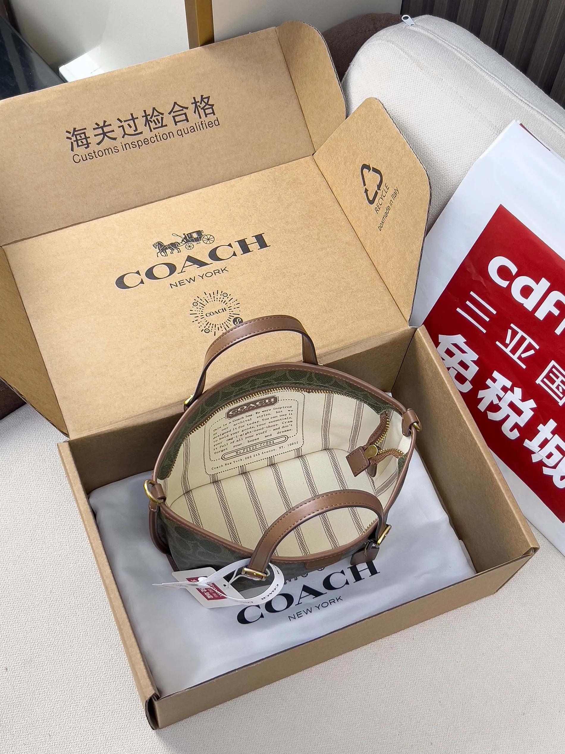 Coach 图片 Taxi 小 托特包 大容量托特款