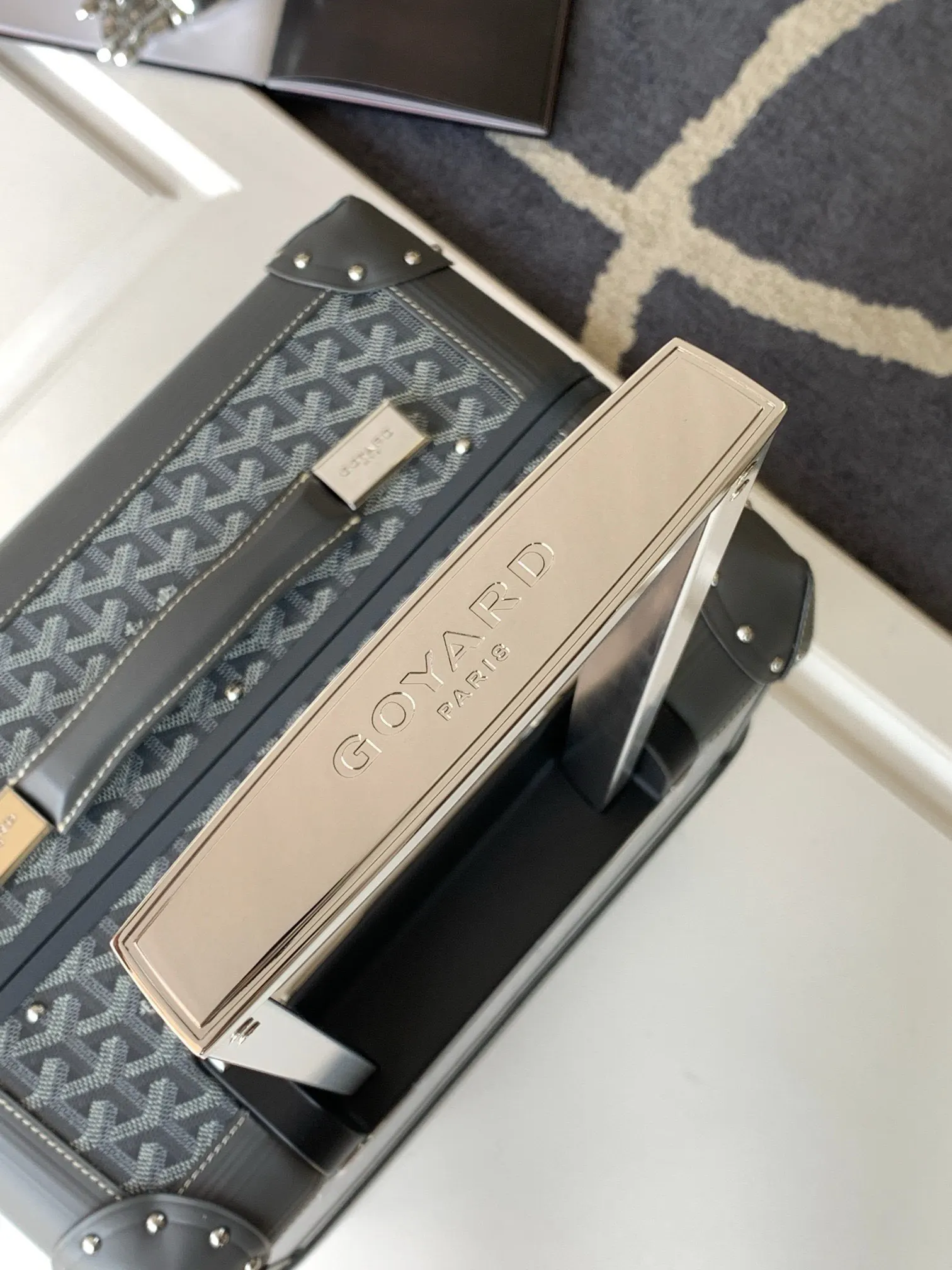 Goyard 黑色 白色 行李箱 旅行拉杆款 轻便出行款