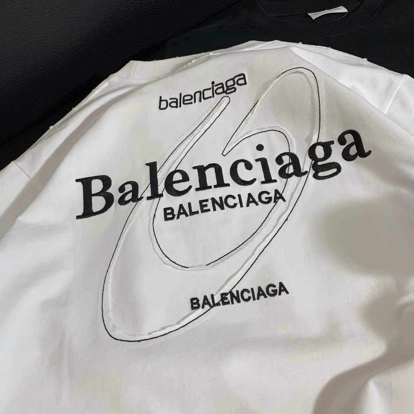 Balenciaga 黑色 短袖T恤 宽松休閒(數字5) Balenciaga 黑色 短袖T恤 宽松休閒(數字5)