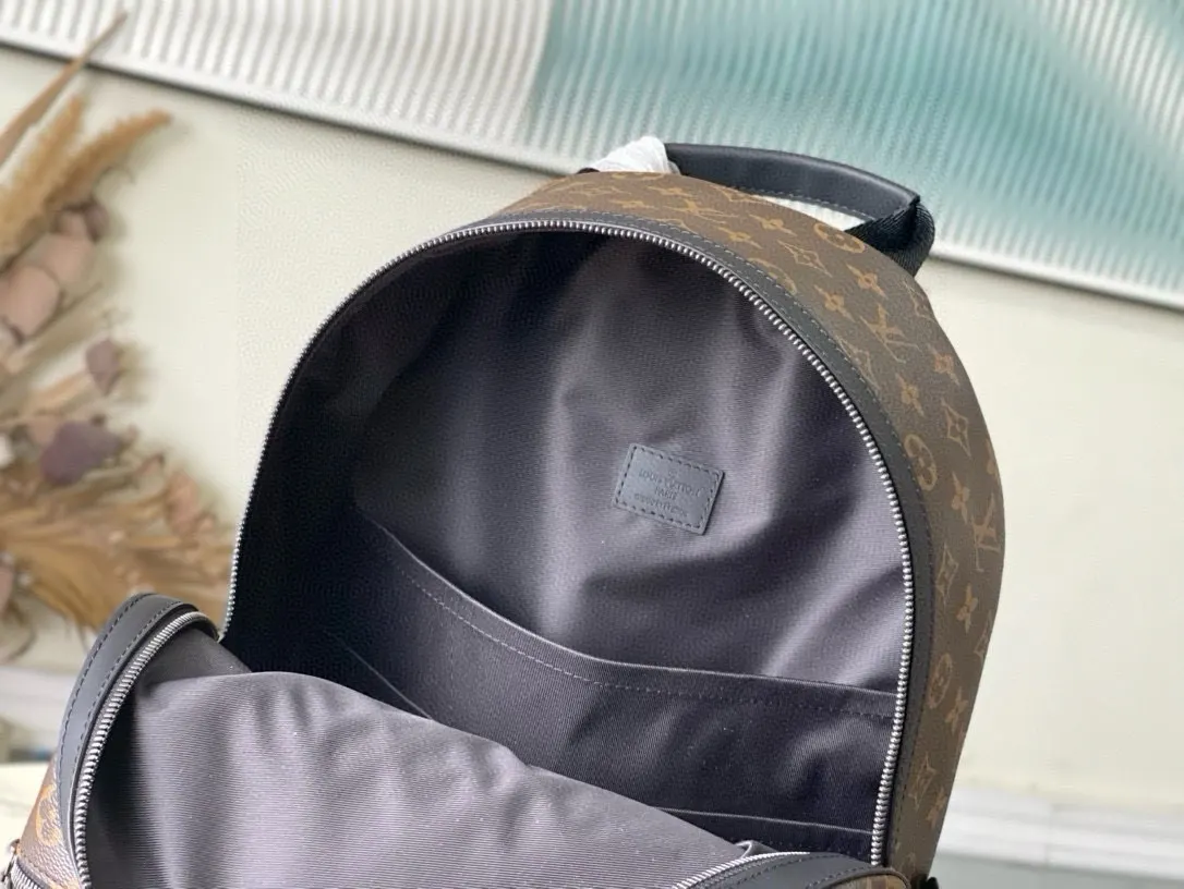 老花 帆布 外袋 拉链前袋和开口侧袋方便取放物品 内袋确保收納井 雙肩包 实用雙肩款(數字8) 老花 帆布 外袋 拉链前袋和开口侧袋方便取放物品 内袋确保收納井 雙肩包 实用雙肩款(數字8)