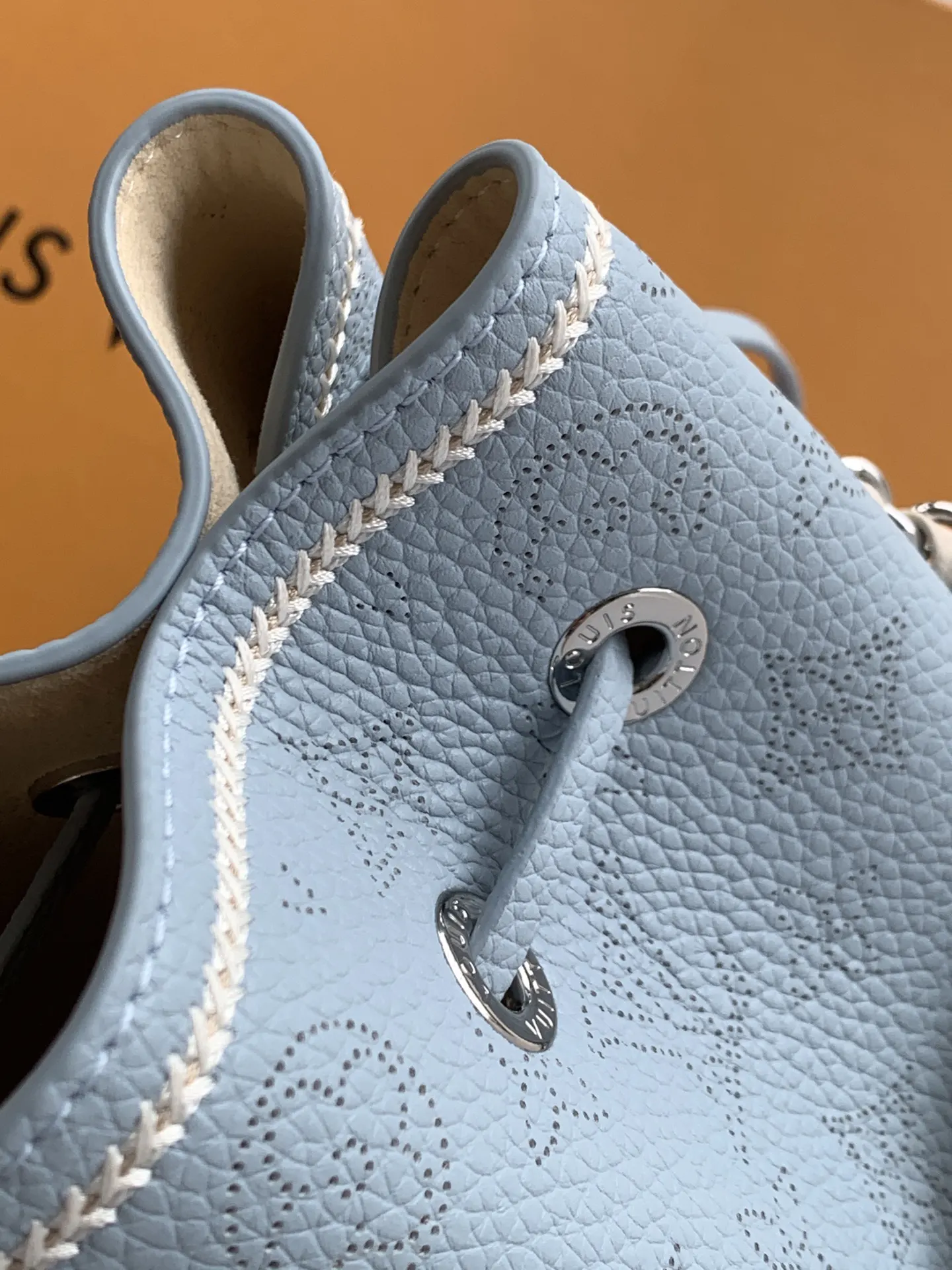 Louis Vuitton 粉色 Monogram 手提包