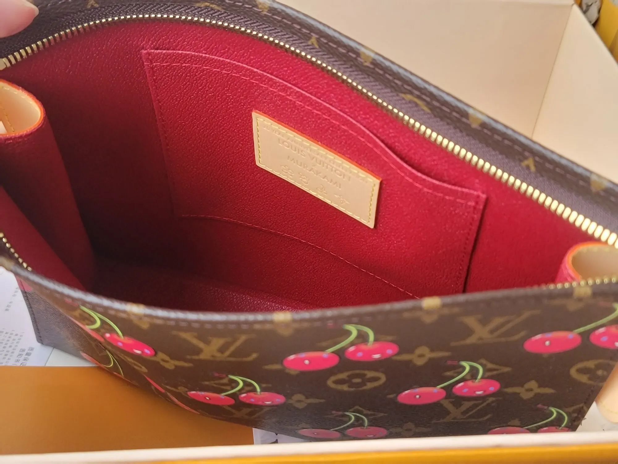 LV accessories single item Image 7 LV accessories single item Image 7