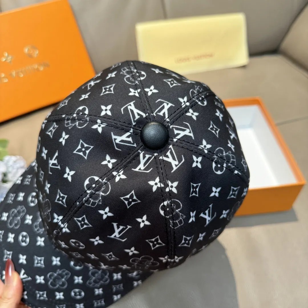 Louis Vuitton Fashion Item Casual Leather