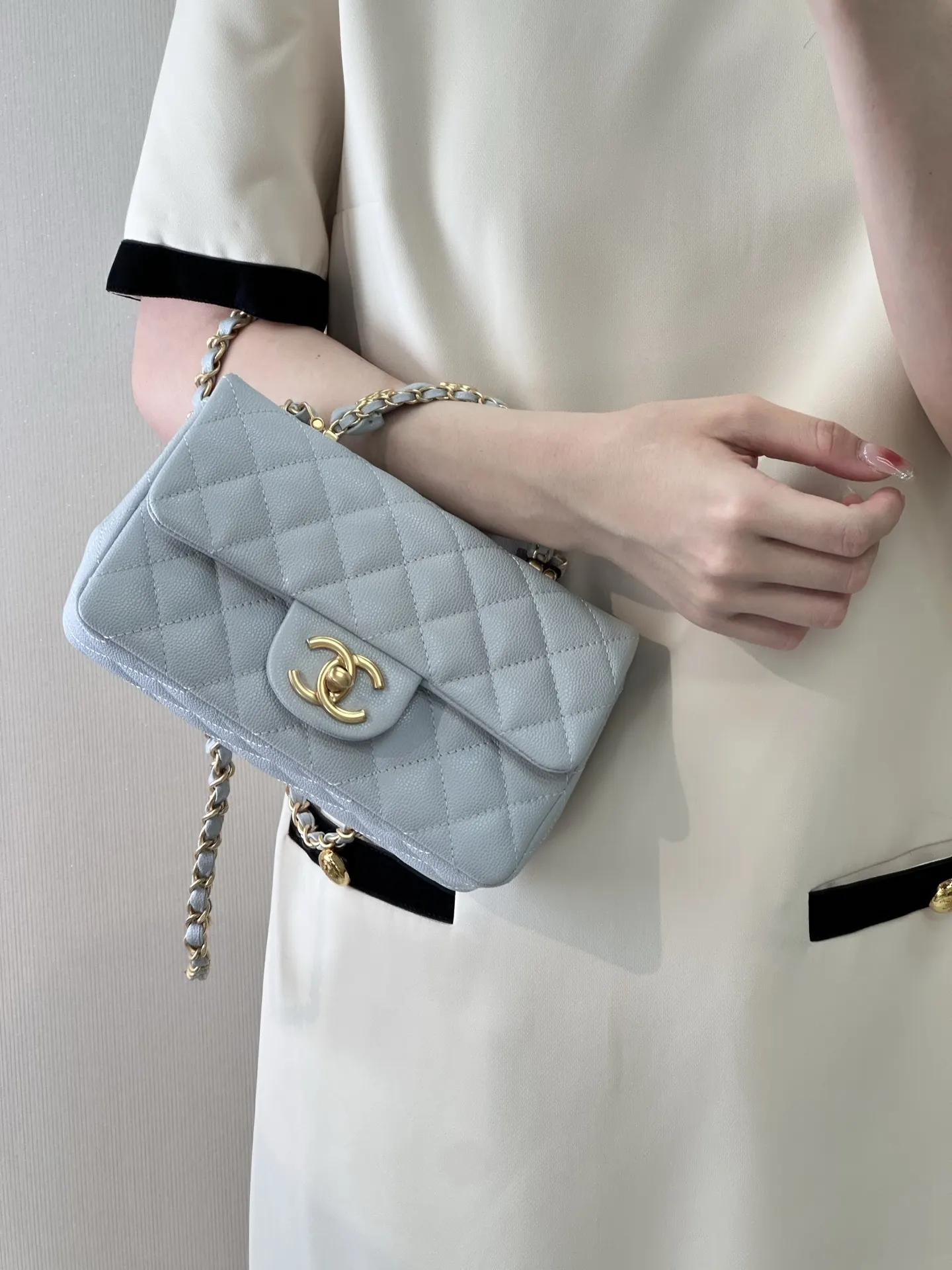 CHANEL 牛皮 华丽霸气又摩登 链条包 精致链条款