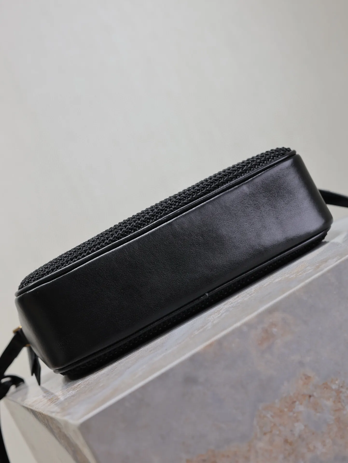 Black Crossbody Bag Lightweight Leather Image 9 Black Crossbody Bag Lightweight Leather Image 9
