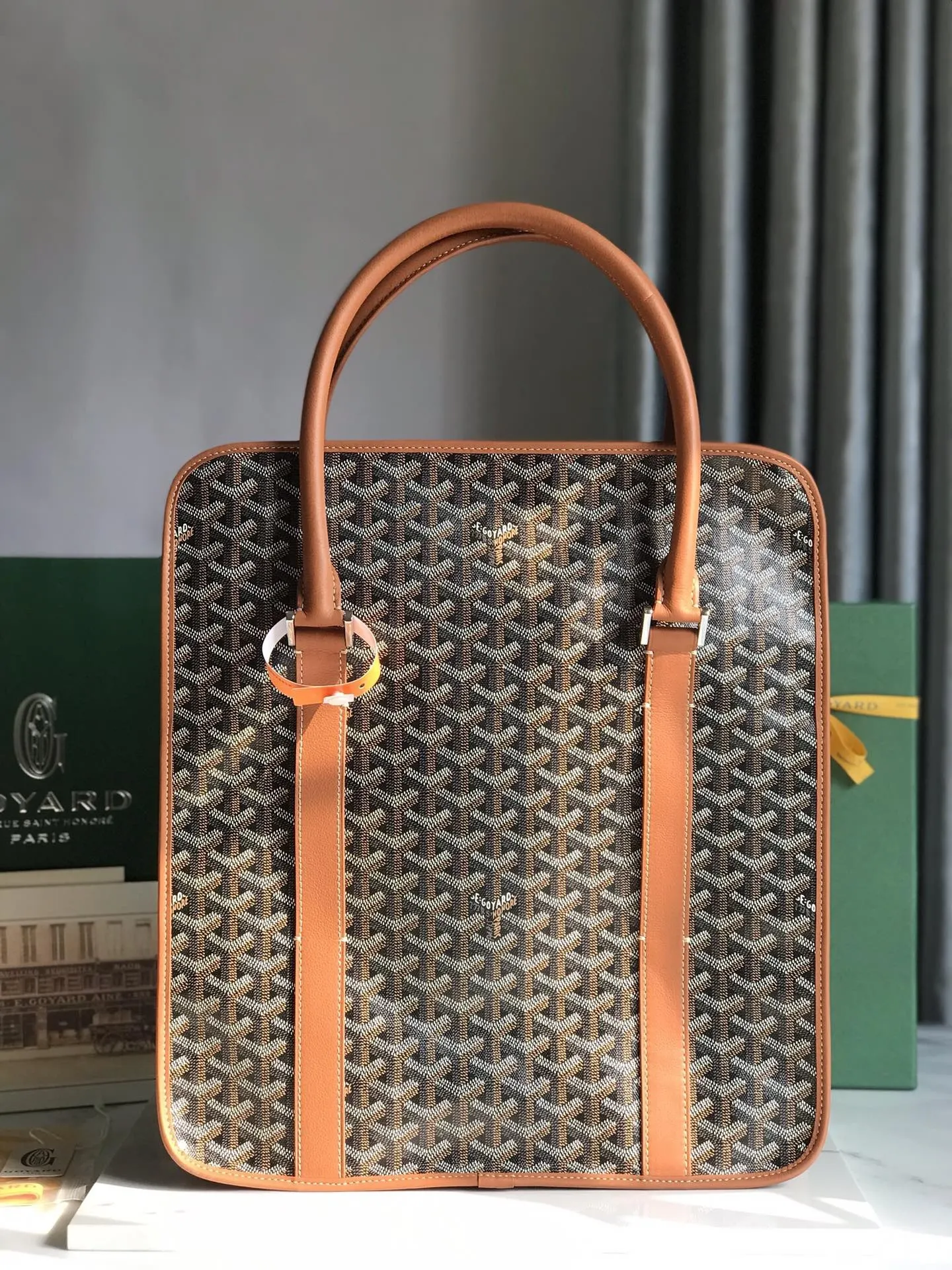 Goyard 皮革 Bourgogne竖款公文包 重新演绎了 商务通勤款