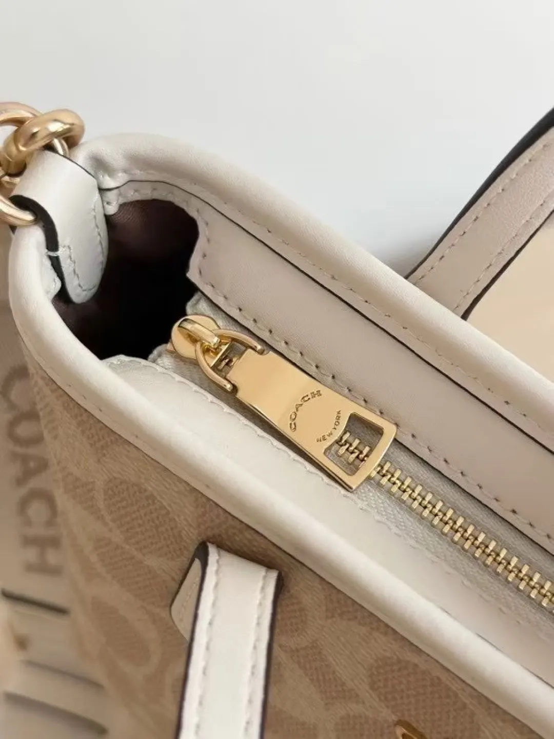 Coach 牛皮 托特包 大容量托特款
