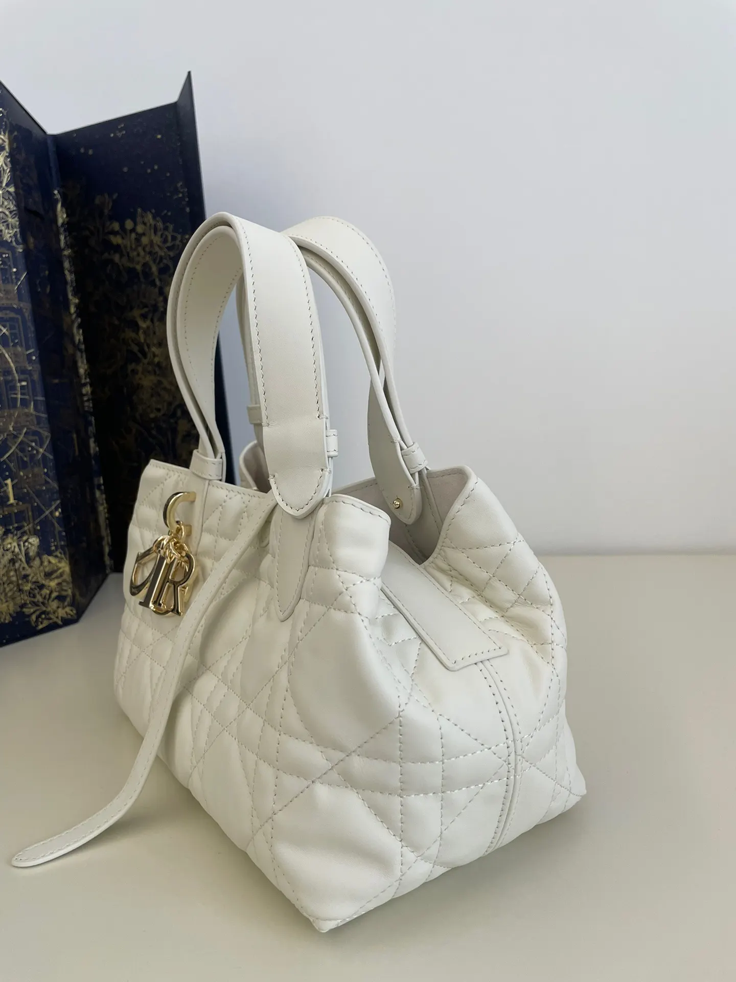 White Organizer Pouch Travel Leather