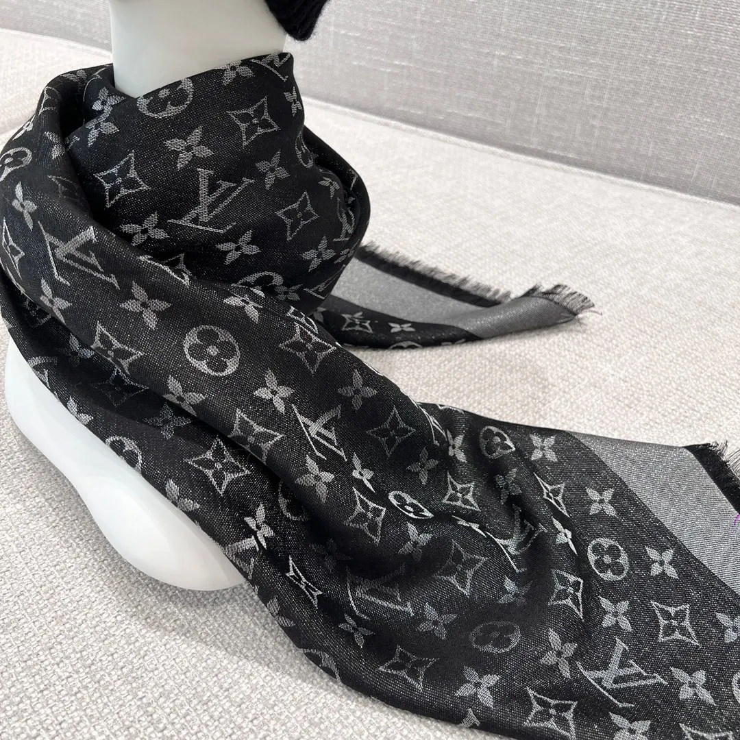 LV 黑色 羊毛 提花 Mo披肩 保暖披肩款