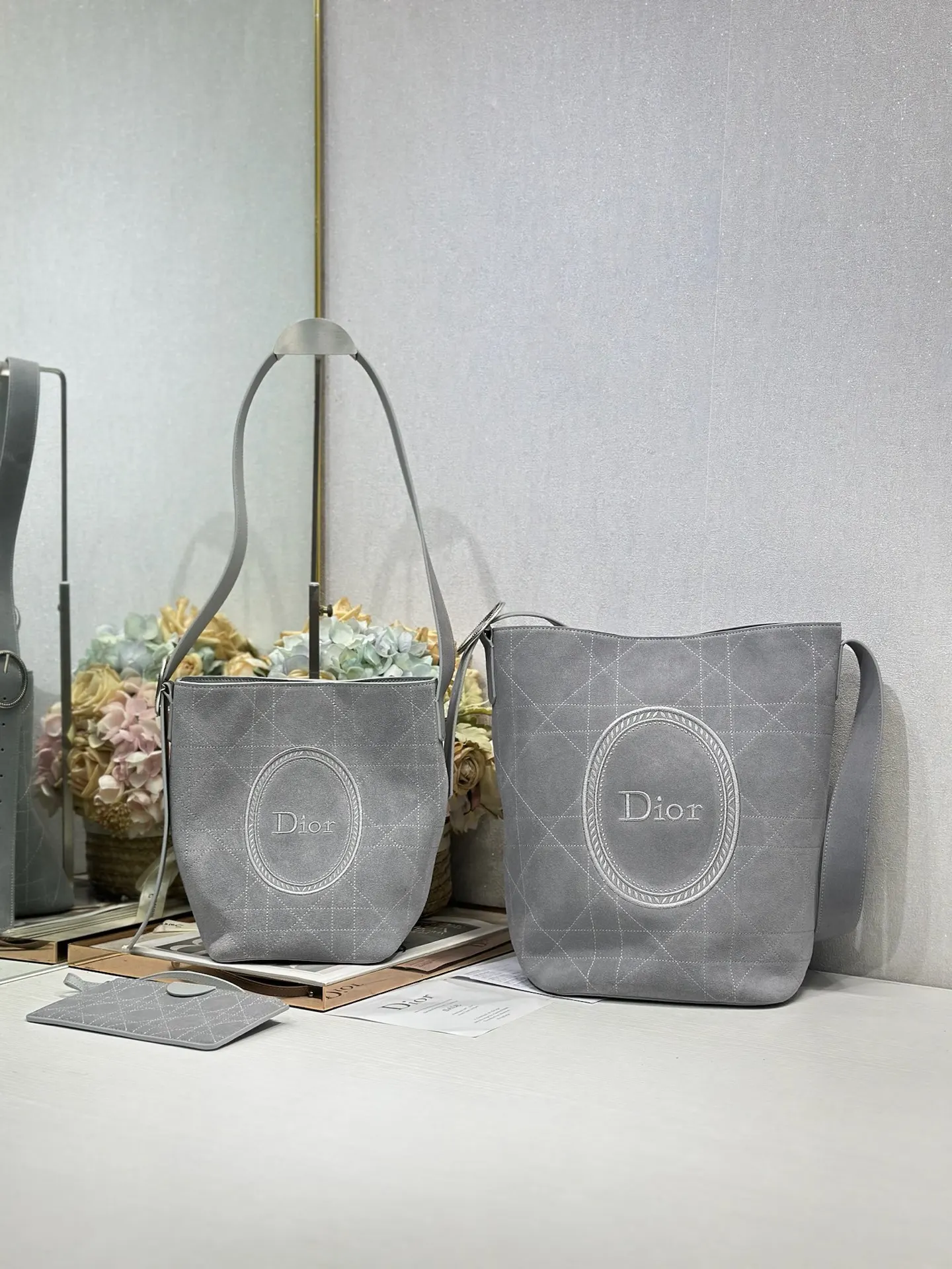 Dior Mdaillon 水桶包 种顏色 批 休閒水桶款