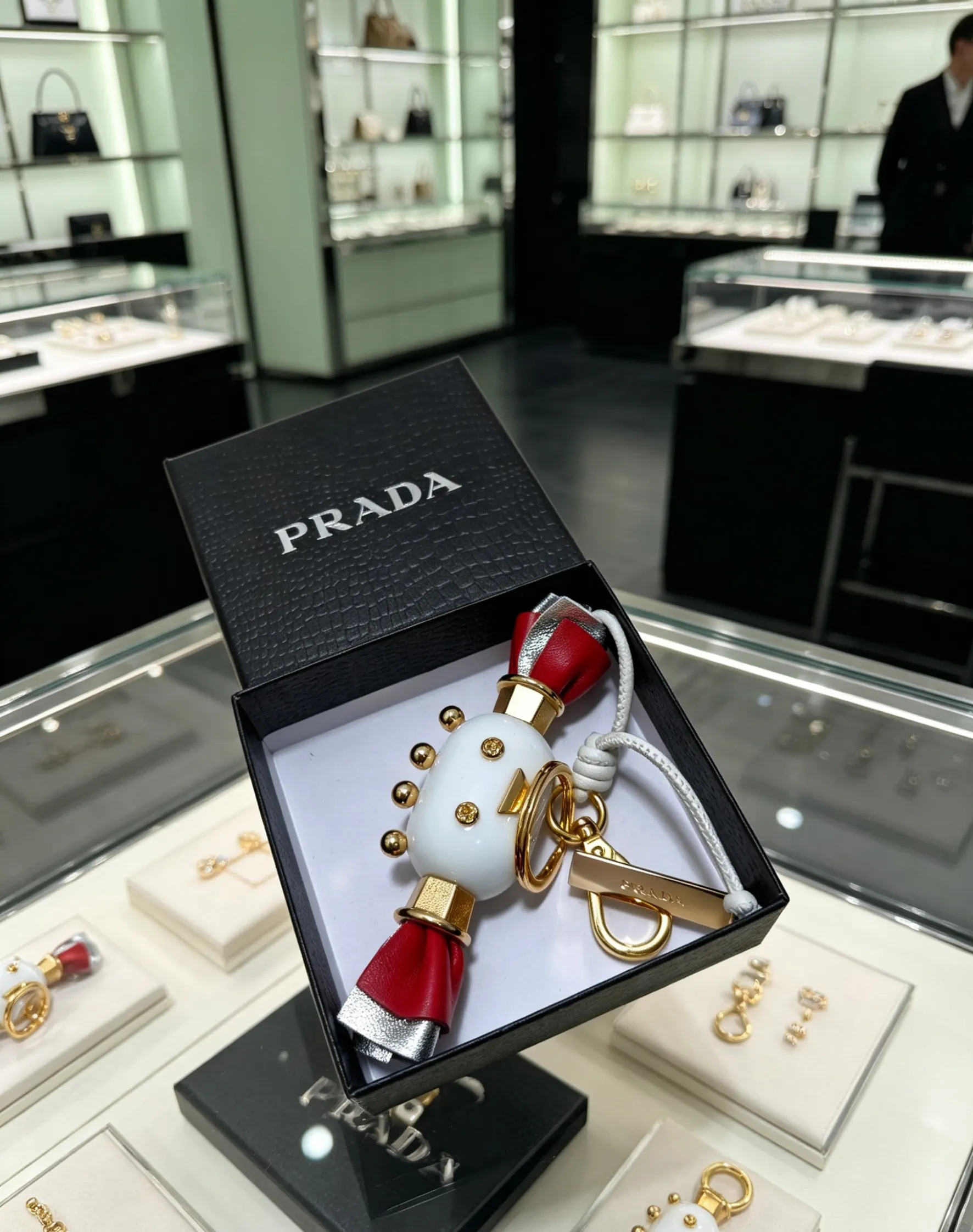Prada 红色 皮革 三角标 包包挂件/钥匙扣