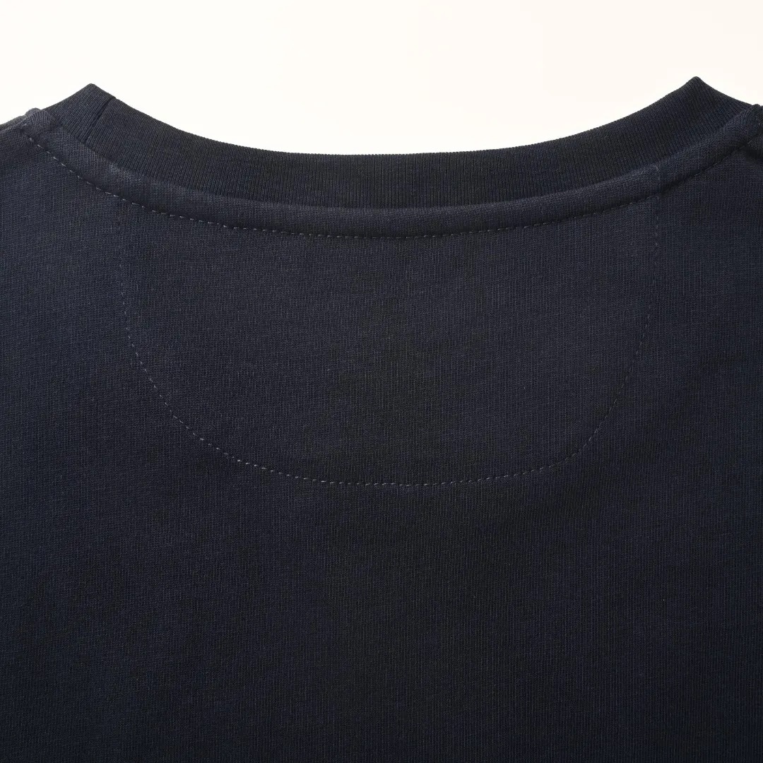 Fendi 藏青 字母 刺繡 短袖T恤 日常百搭款(數字8) Fendi 藏青 字母 刺繡 短袖T恤 日常百搭款(數字8)
