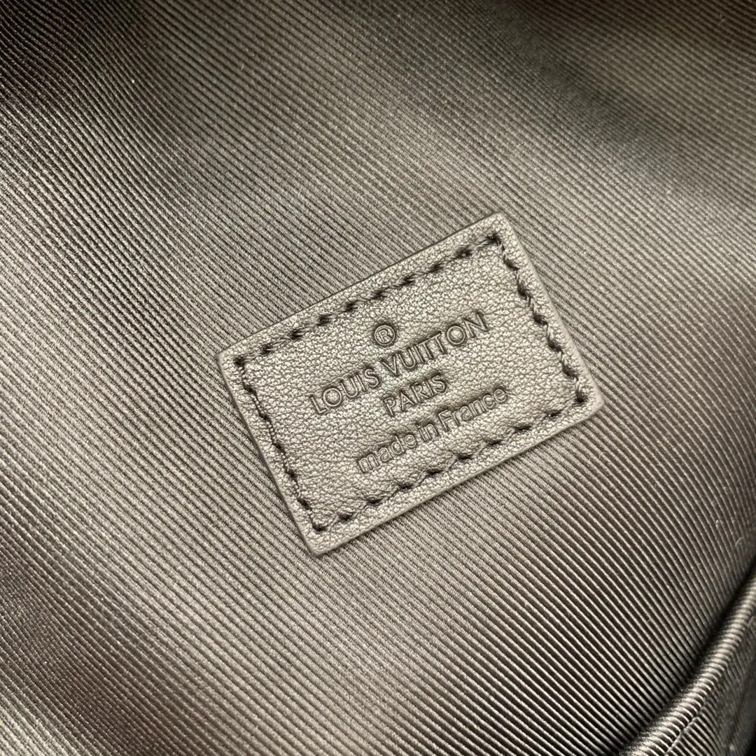 Monogram Backpack Leather Image 9 Monogram Backpack Leather Image 9