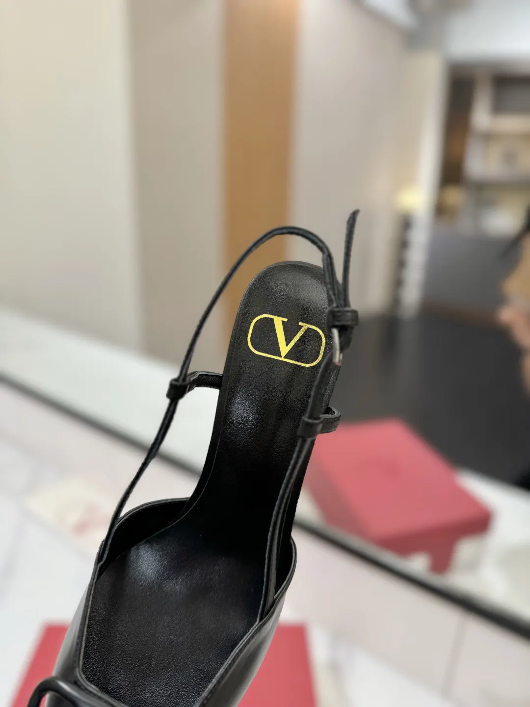 Valentino 金色 拖鞋 轻便舒适款 款03