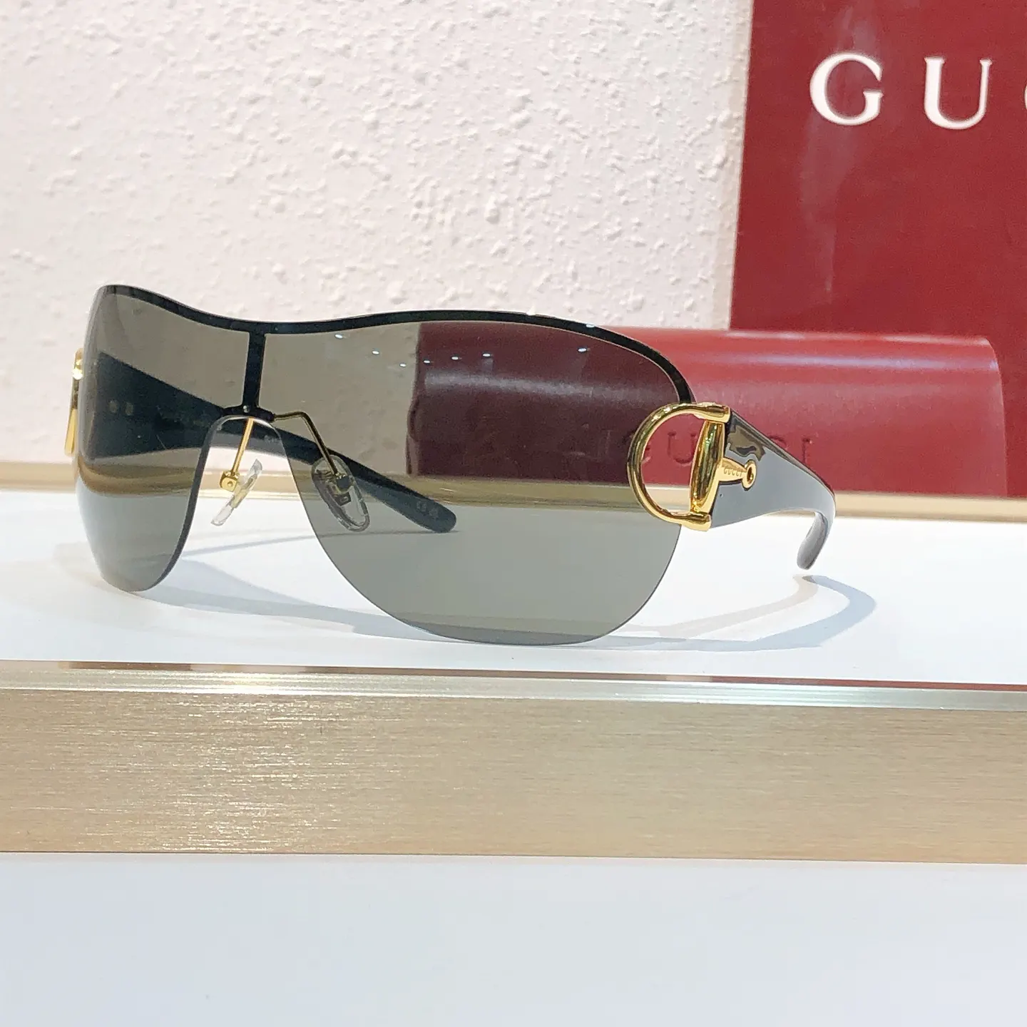 Gucci 墨镜 时尚防晒款 款19