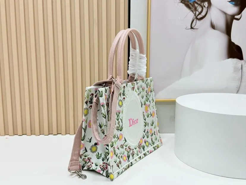Dior Book Tote 托特包 大容量托特款