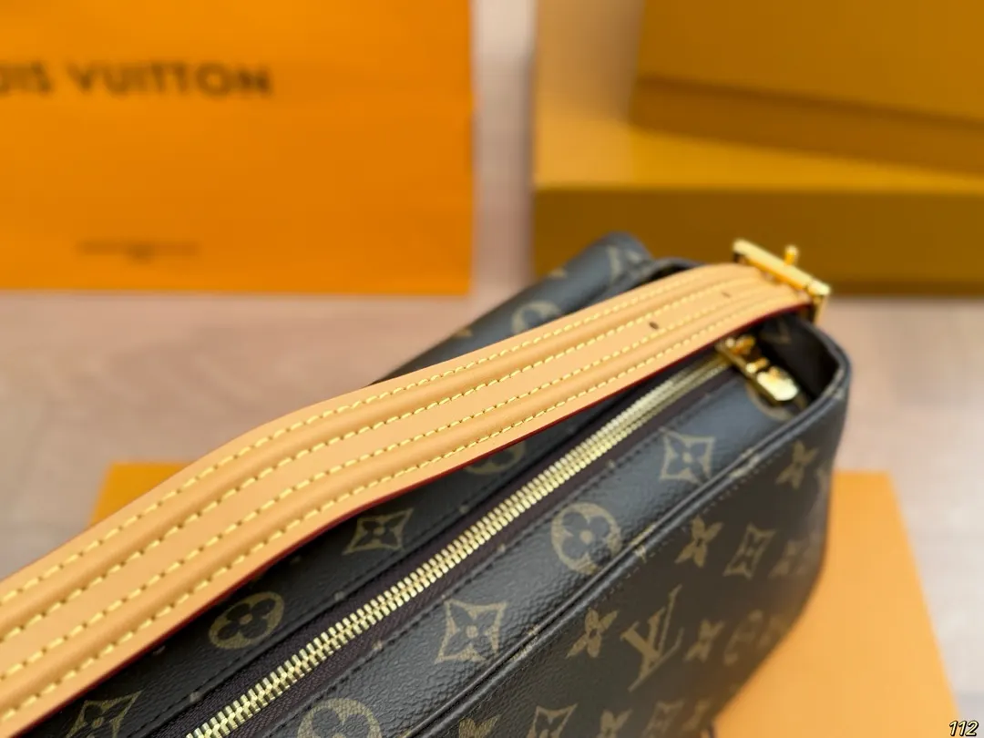 Crossbody Bag Lightweight