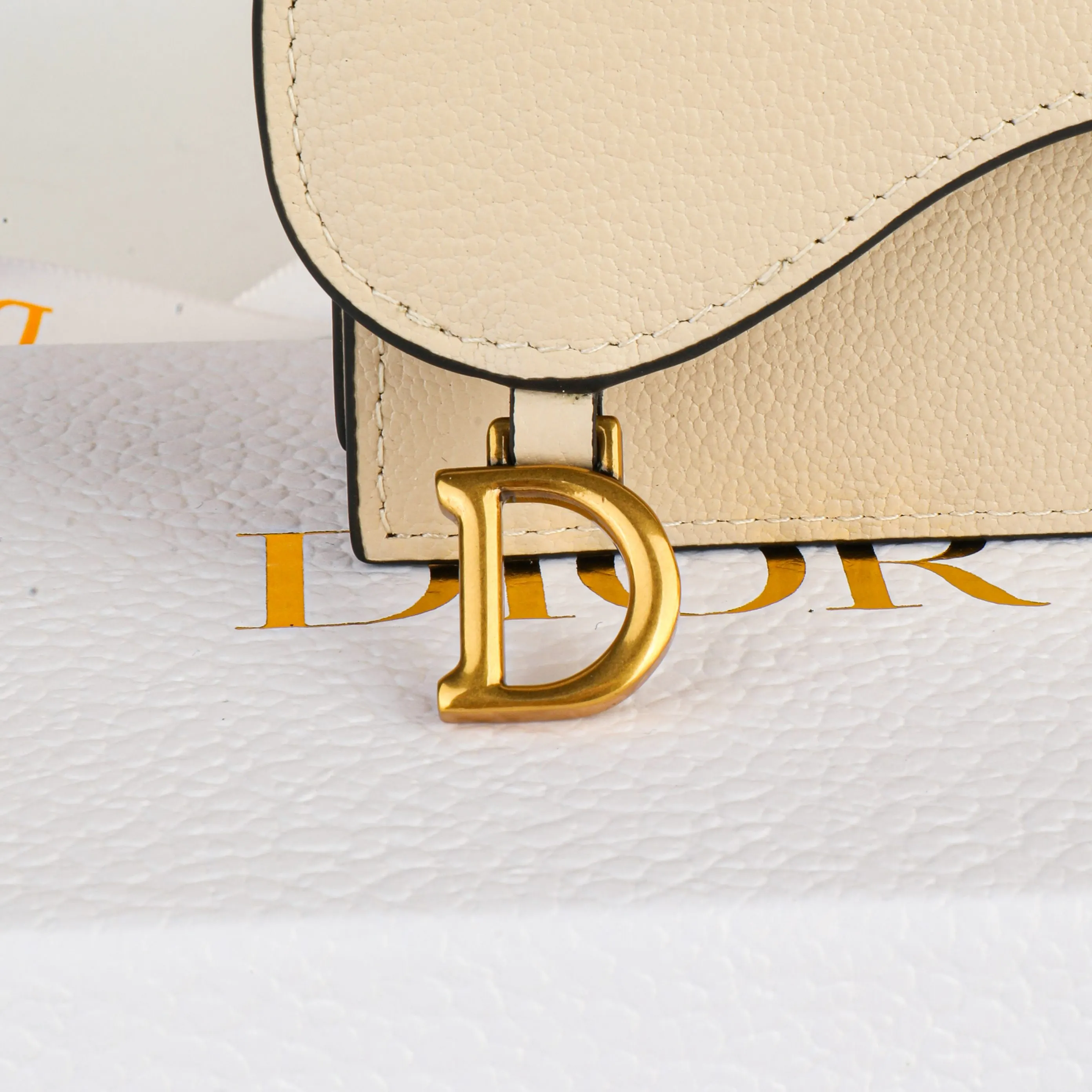 Dior Saddle 米色 皮革 钱包