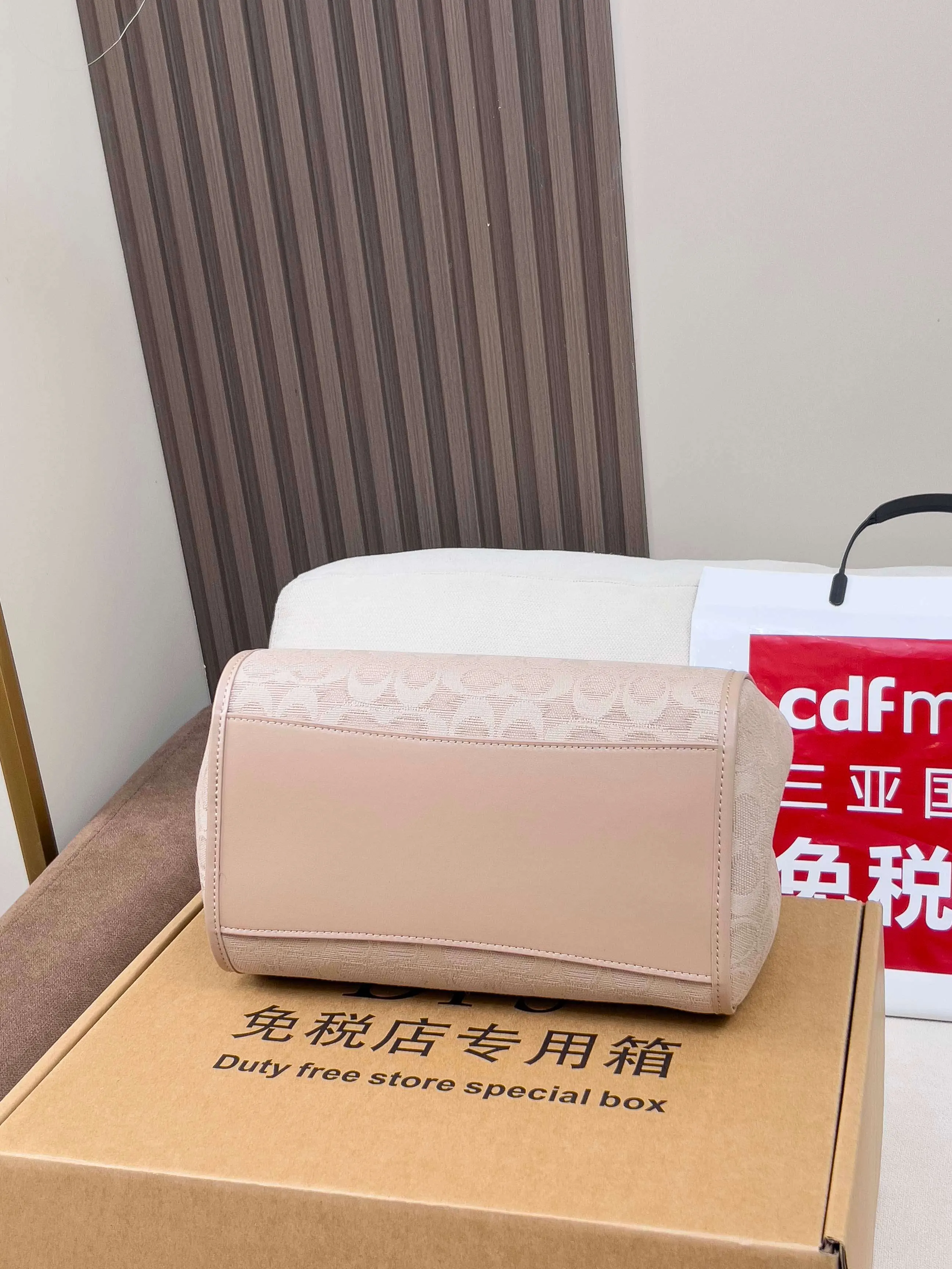 Coach 老花 图片 savannah戴妃 托特包 大容量托特款