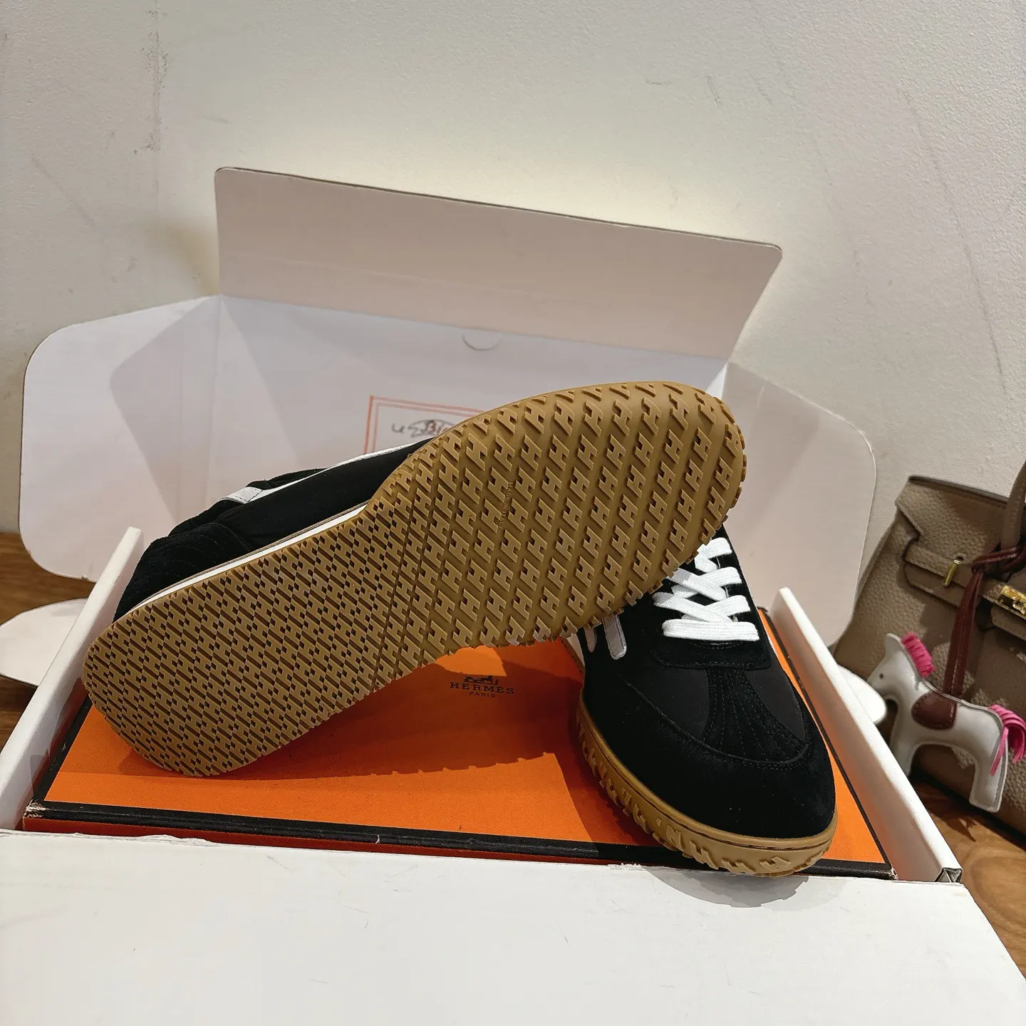 Hermès 运动鞋
