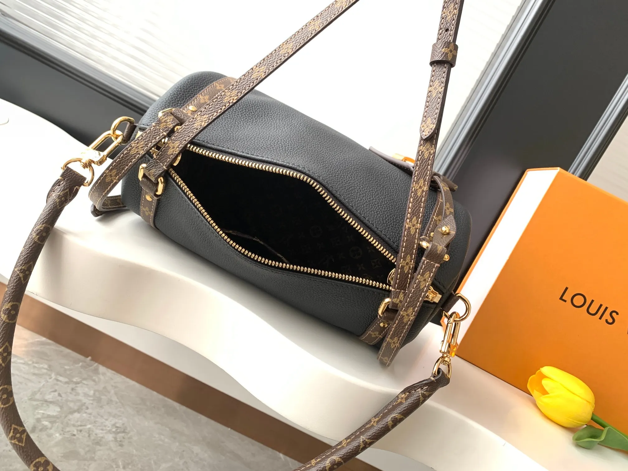 LV Keepall 牛皮 旅行袋 大容量旅行款(數字9) LV Keepall 牛皮 旅行袋 大容量旅行款(數字9)
