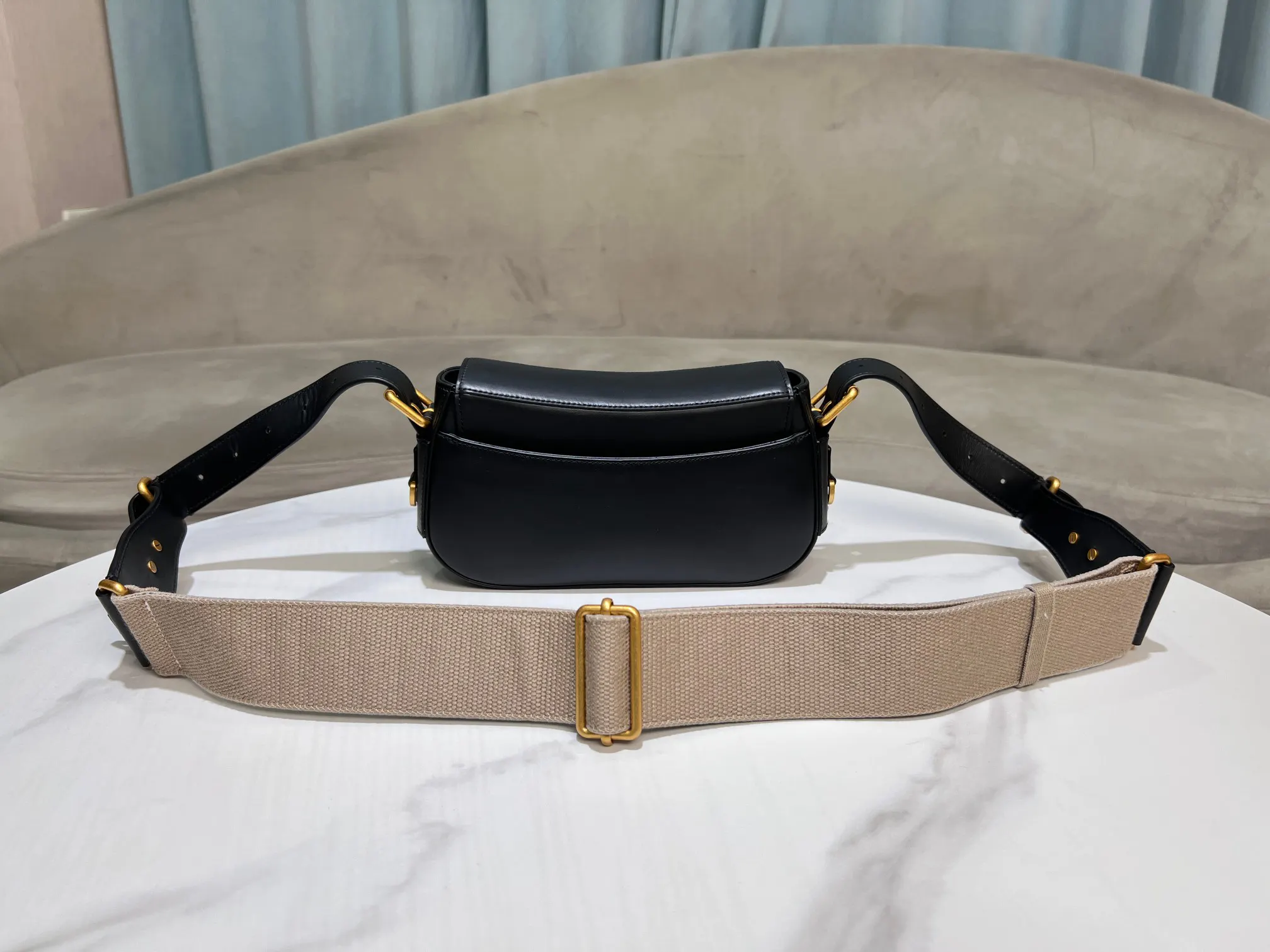 Dior Lady Dior 小号 黑色 皮革 手提包