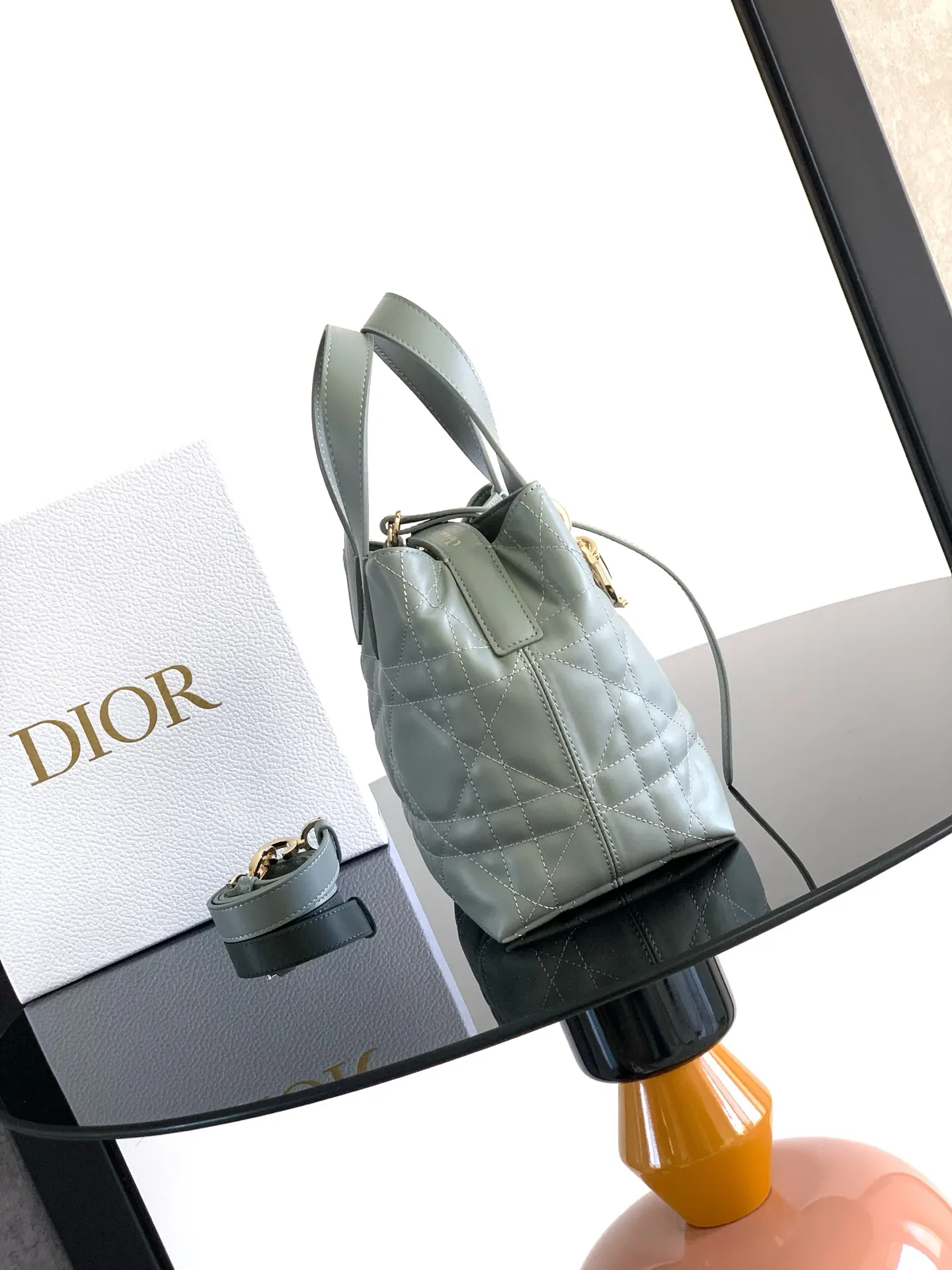 Dior Toujours 牛皮手袋 手提斜挎(數字4) Dior Toujours 牛皮手袋 手提斜挎(數字4)
