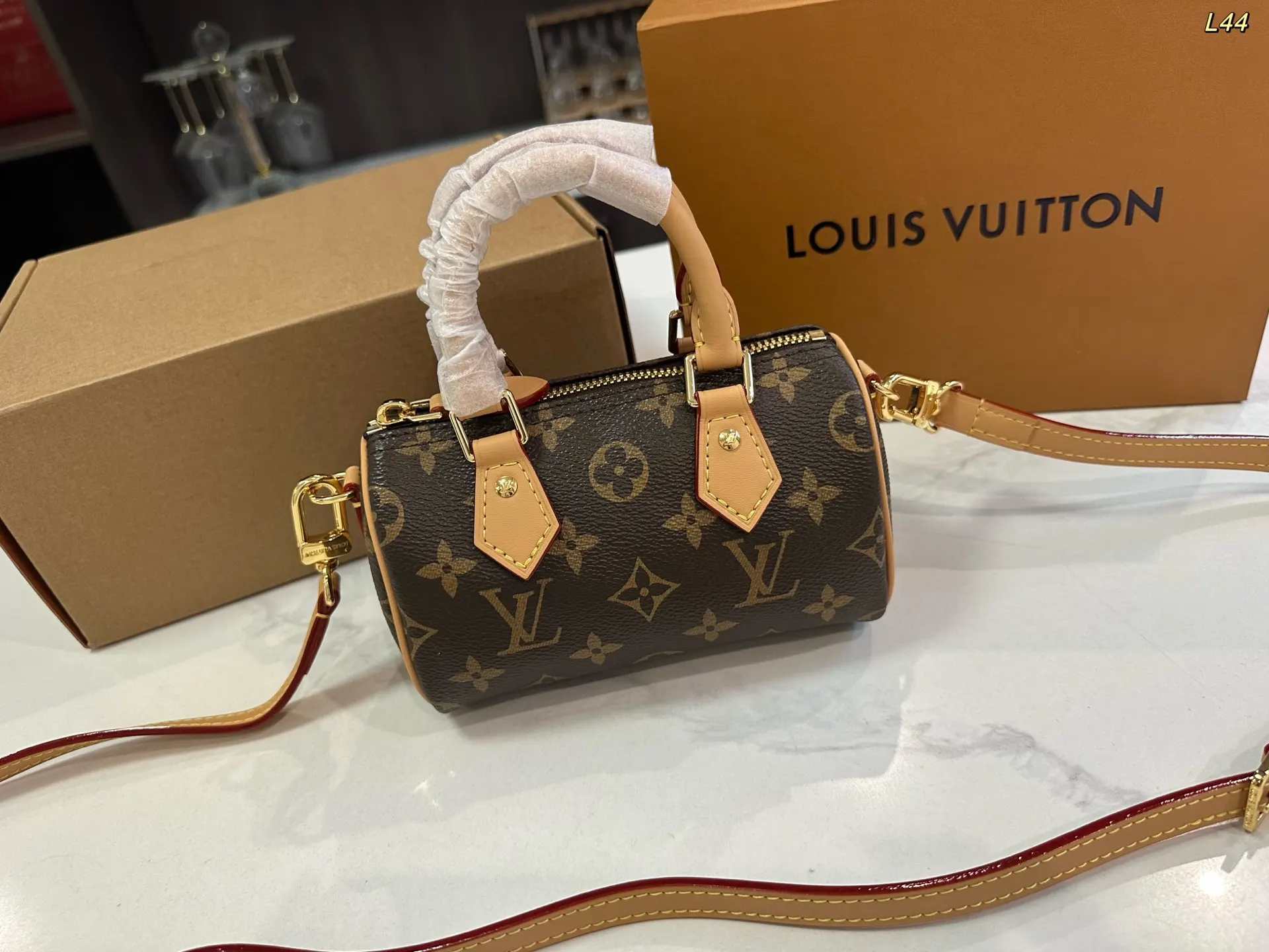 Louis Vuitton Crossbody Bag Lightweight