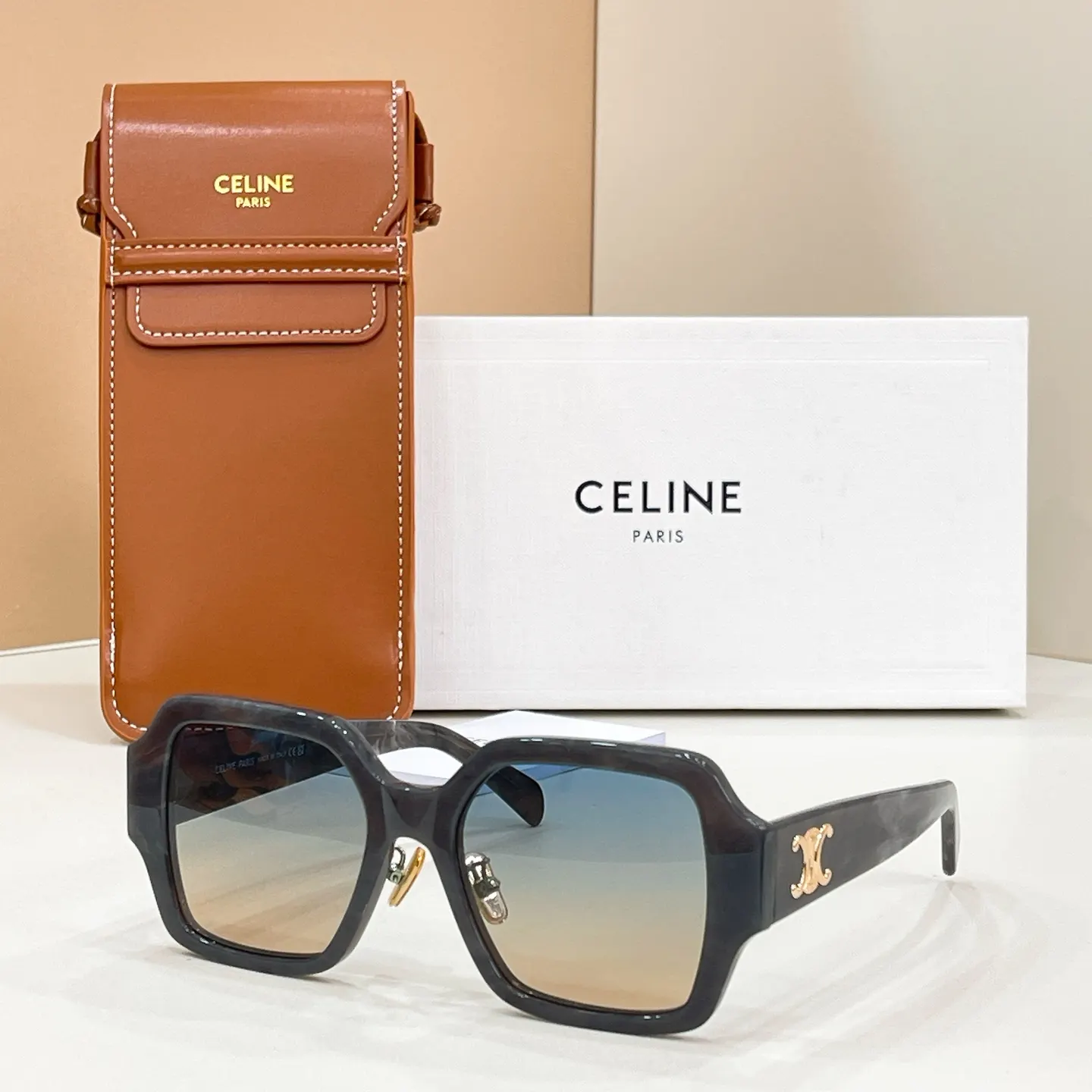 Celine 墨镜 时尚防晒款 款2