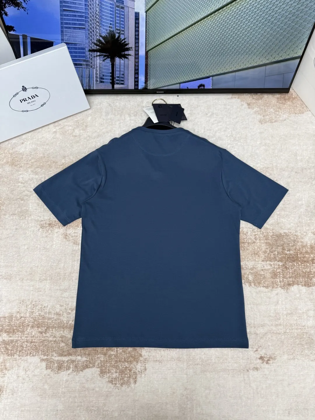 PRADA 蓝色 三角标 针织衫 质感针织款